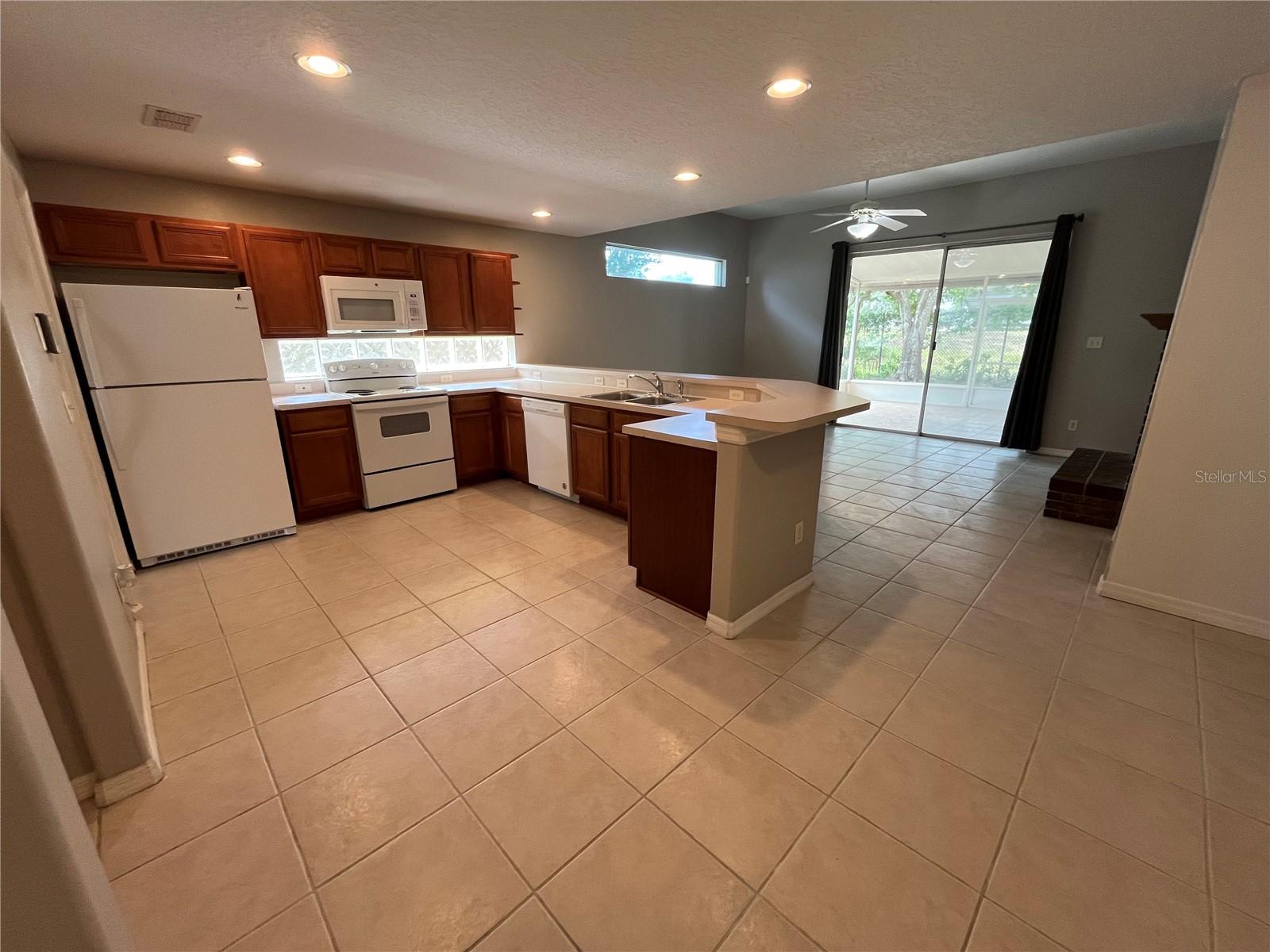 Image 4 of 18 For 1730 Tealbriar Avenue