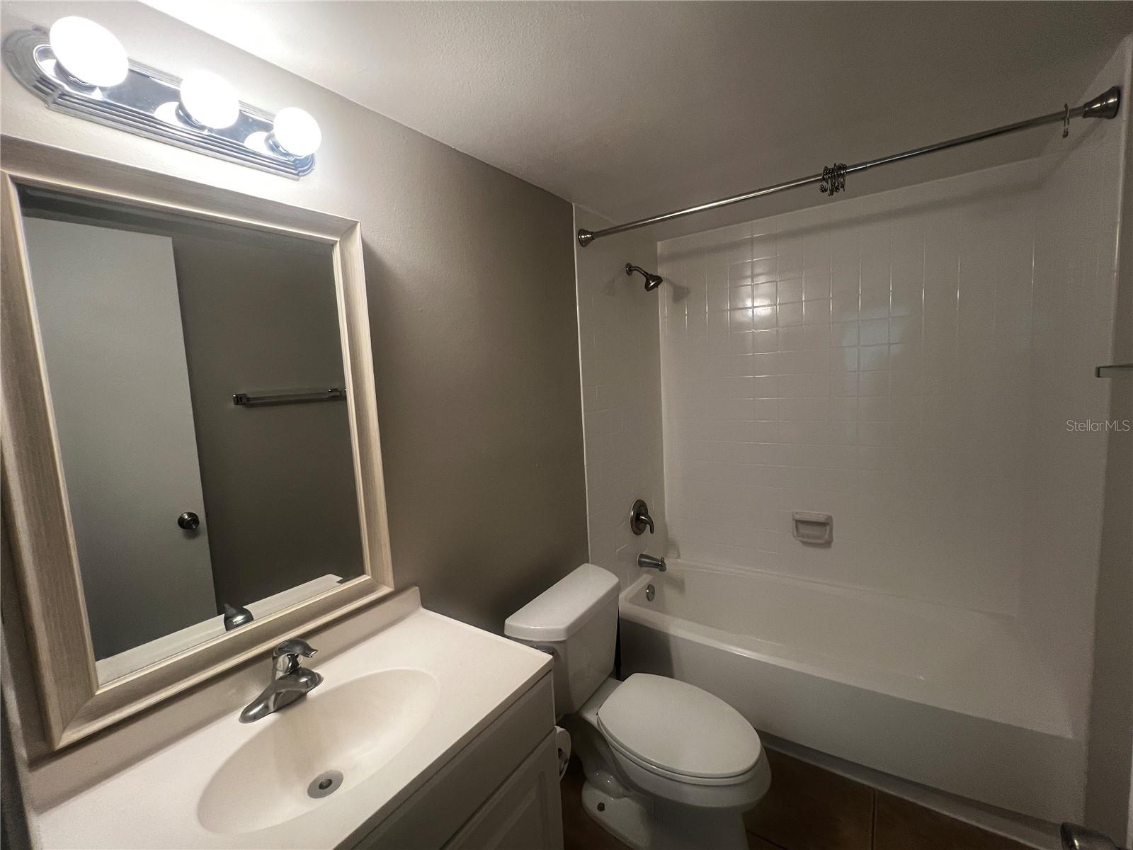 Image 10 of 11 For 140 Orchid Woods Court 15b