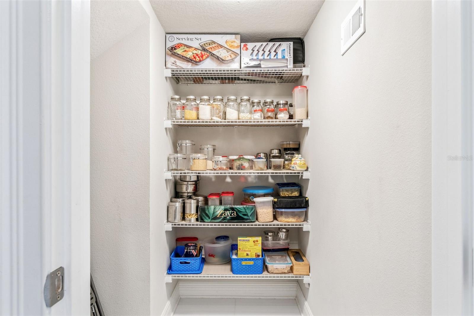 Image 18 of 71 For 16776 Broadwater Avenue