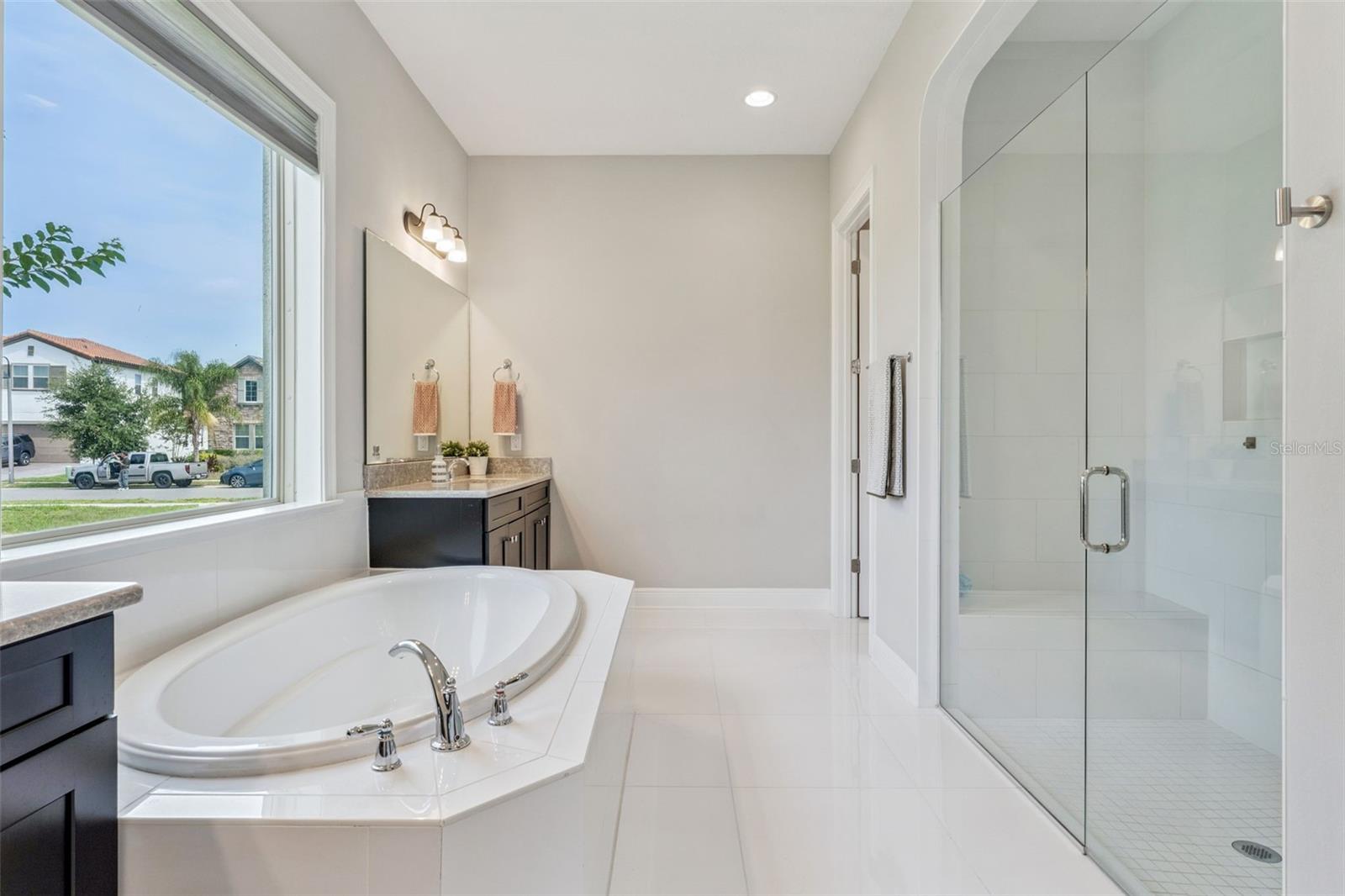 Image 22 of 71 For 16776 Broadwater Avenue