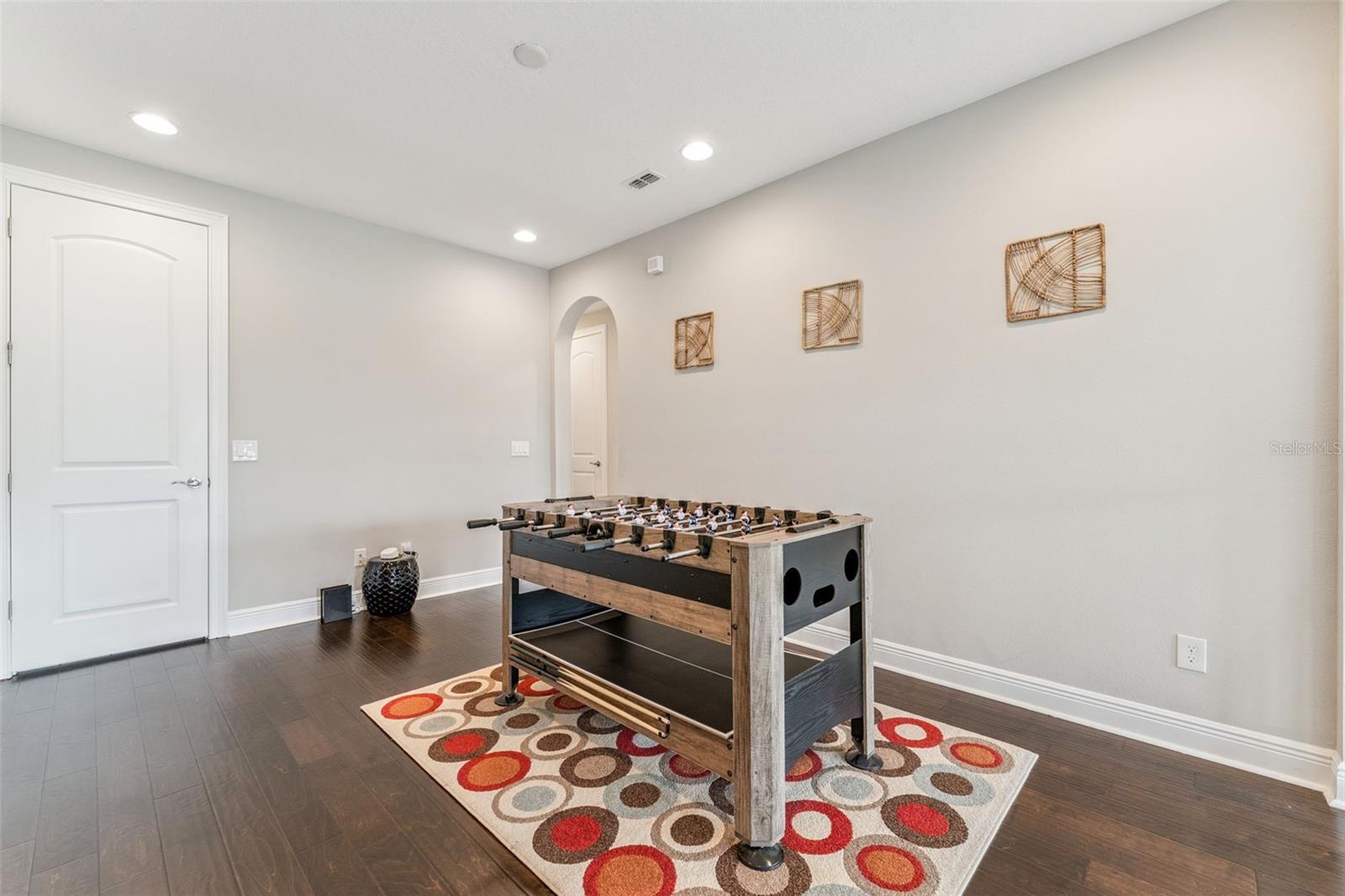 Image 25 of 71 For 16776 Broadwater Avenue