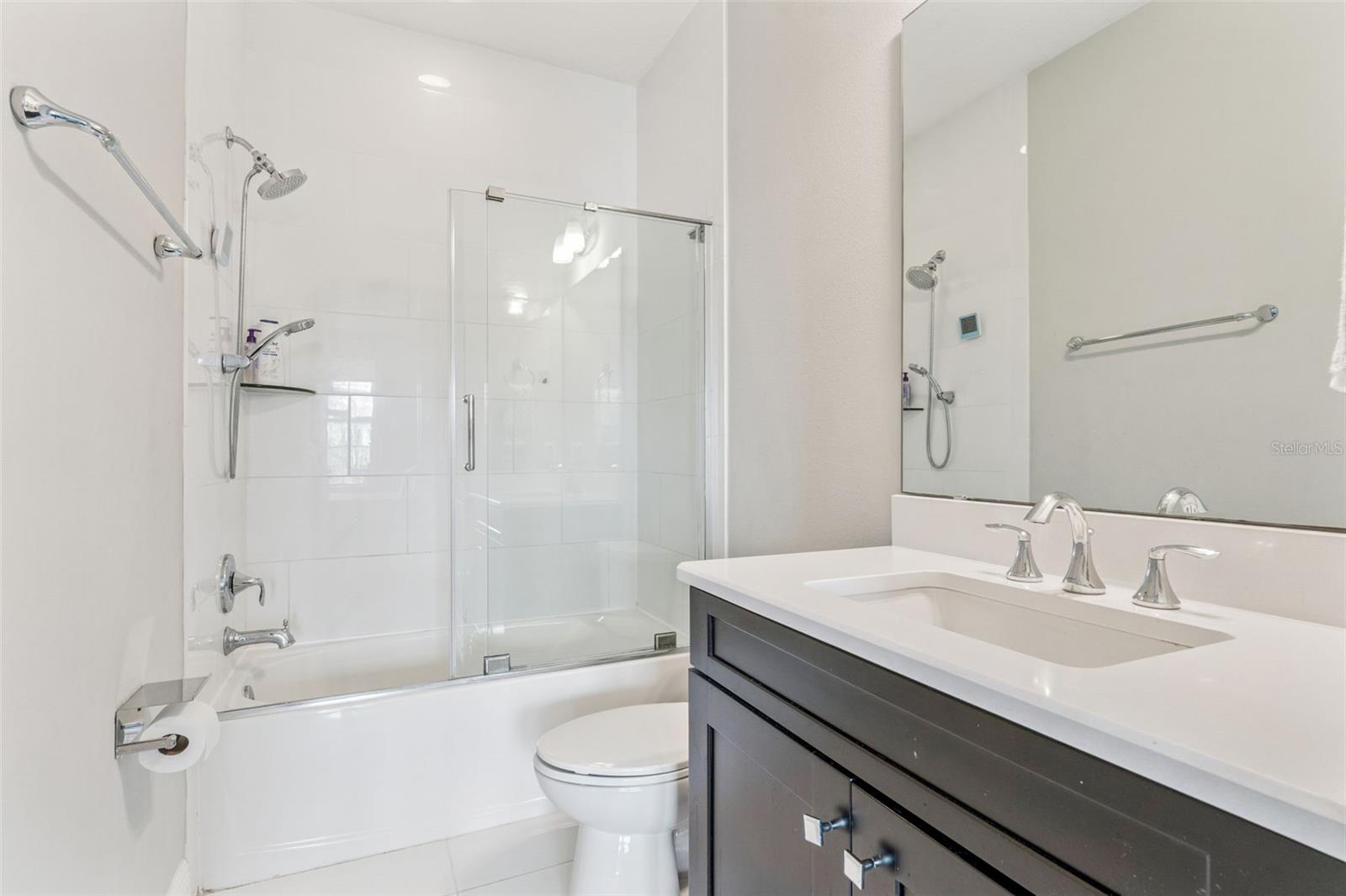 Image 28 of 71 For 16776 Broadwater Avenue