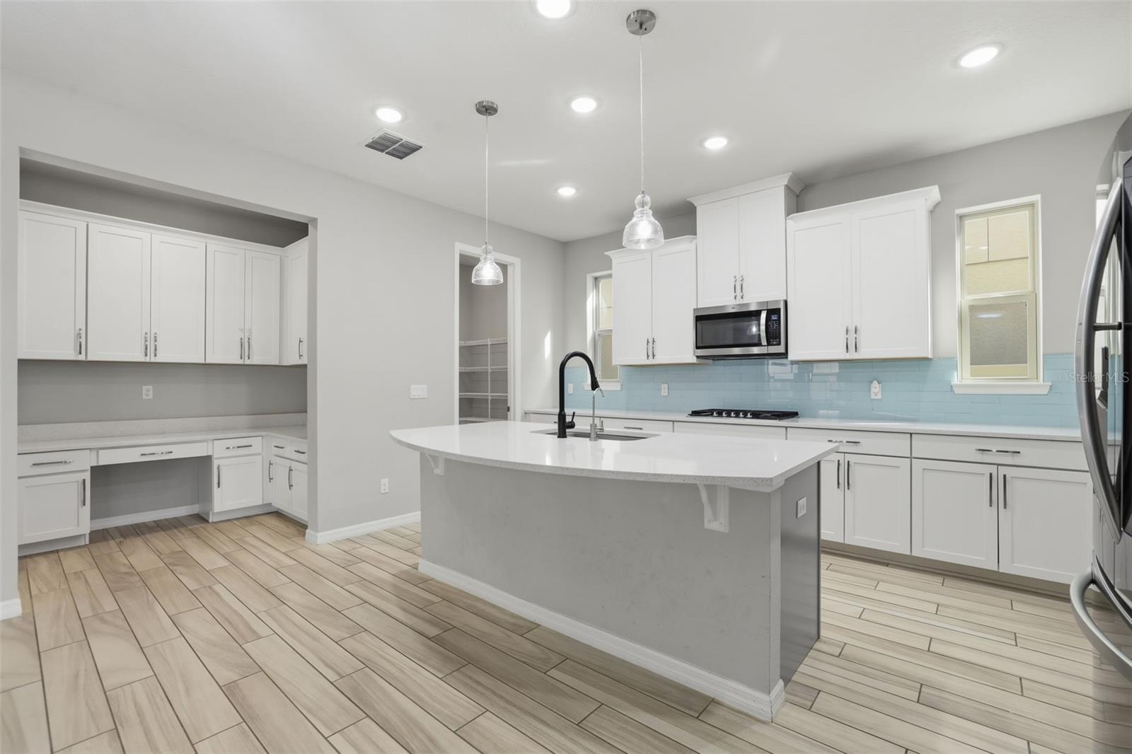 Image 17 of 72 For 8355 Torcello Isle Drive