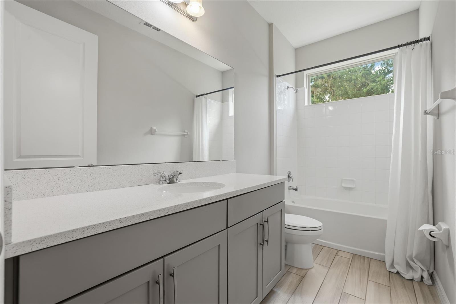 Image 21 of 72 For 8355 Torcello Isle Drive