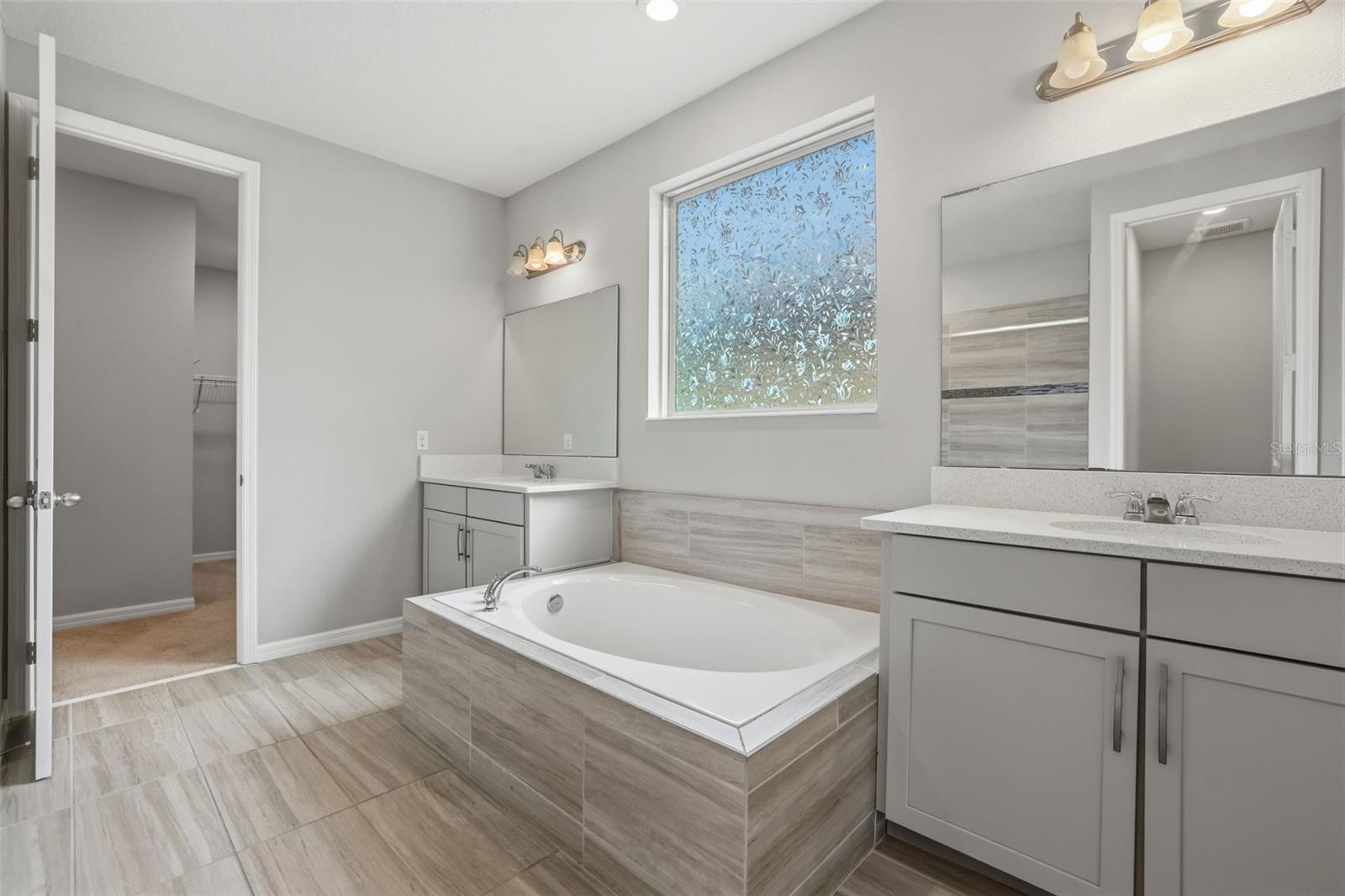 Image 39 of 72 For 8355 Torcello Isle Drive