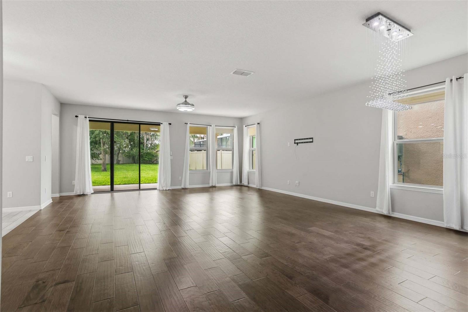 Image 8 of 72 For 8355 Torcello Isle Drive