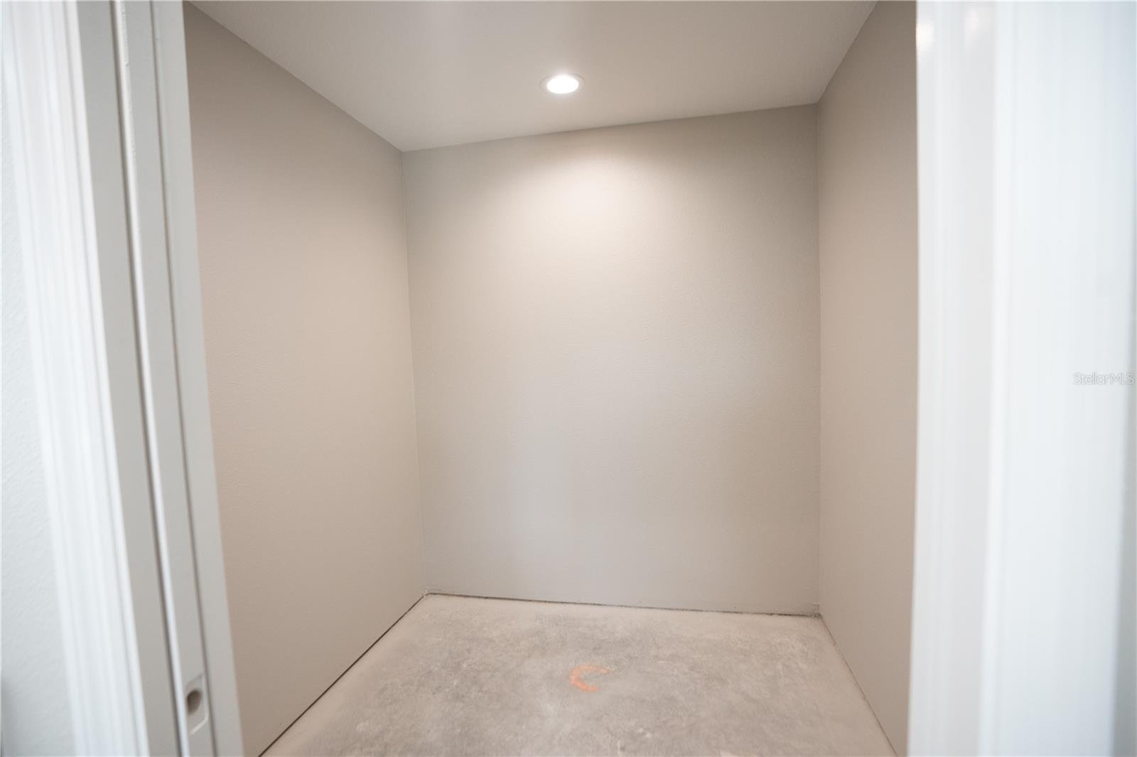 Image 18 of 42 For 6595 179th Court Road
