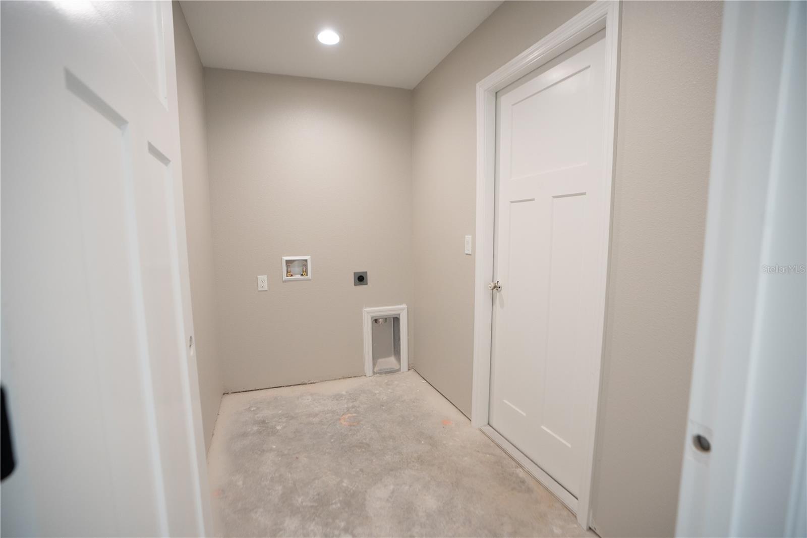 Image 21 of 42 For 6595 179th Court Road