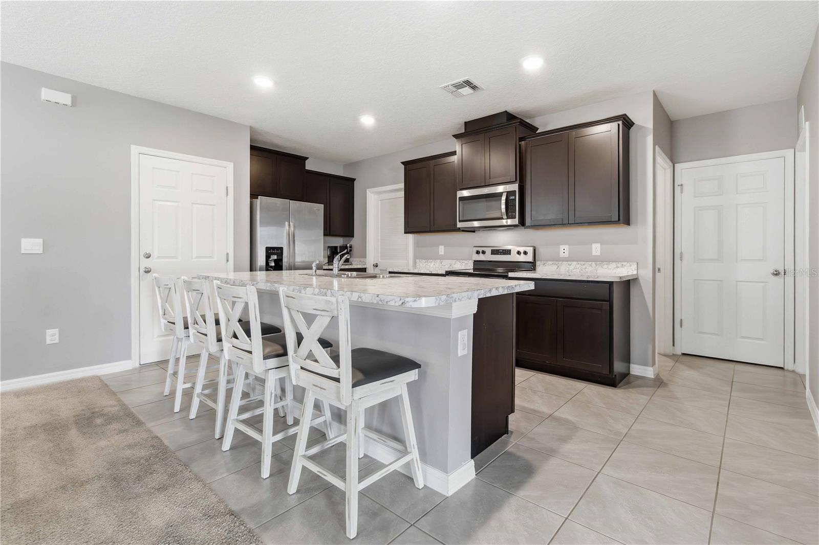 Image 3 of 17 For 1156 Valley View Avenue