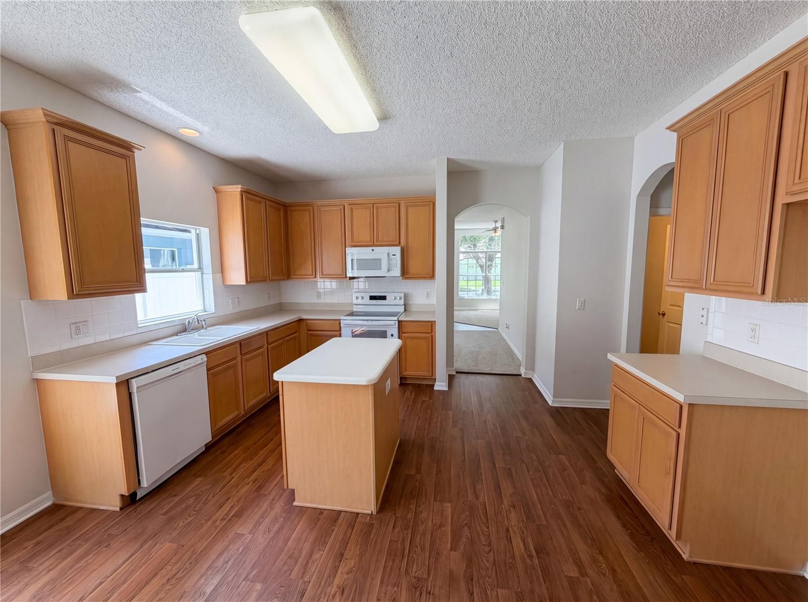 Image 8 of 30 For 6202 Lightner Drive