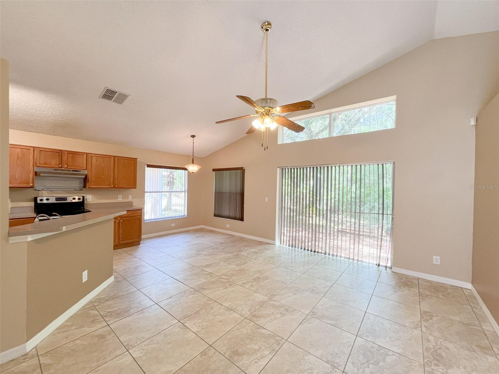 Image 9 of 11 For 4397 King Edward Drive