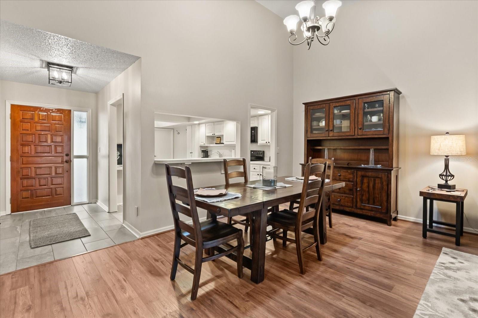 Image 7 of 31 For 145 Golf Club Drive