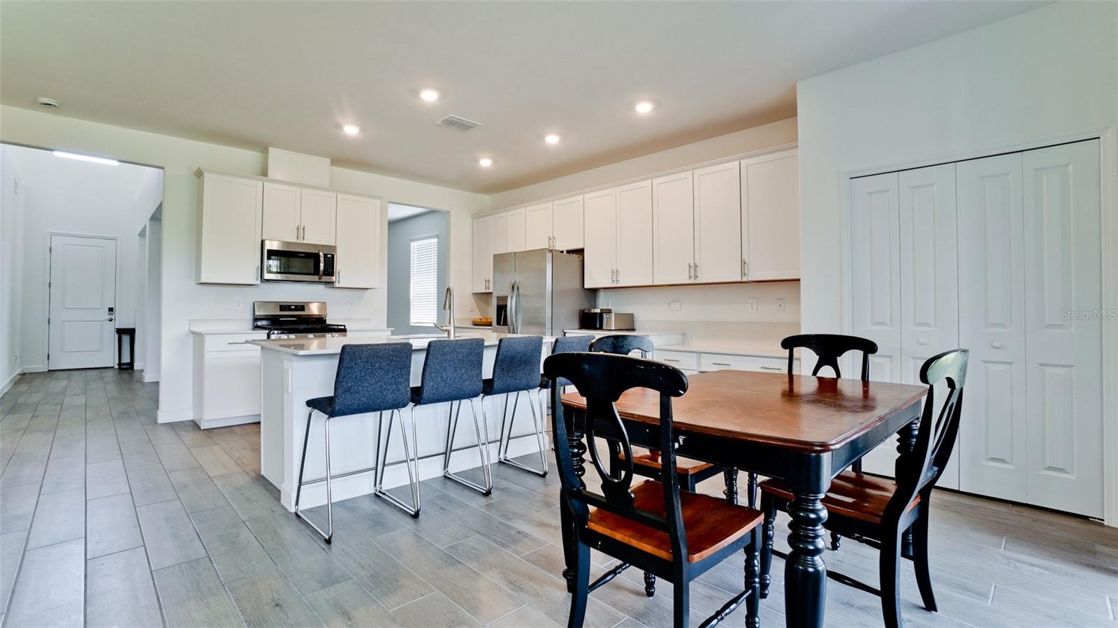 Image 13 of 62 For 5312 Seal Isle Court