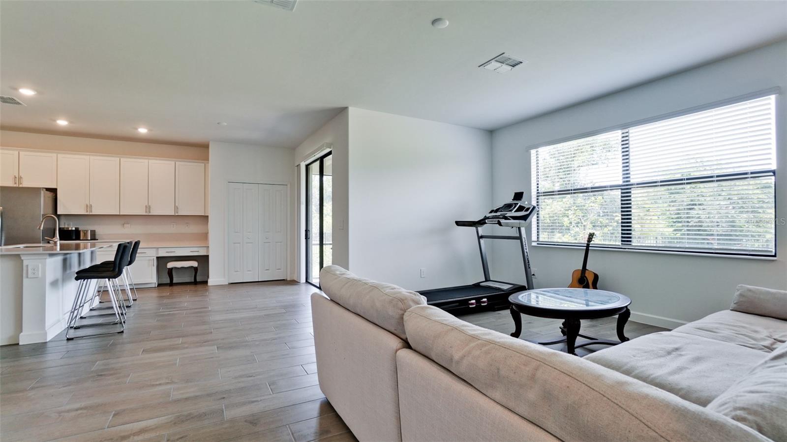 Image 16 of 62 For 5312 Seal Isle Court