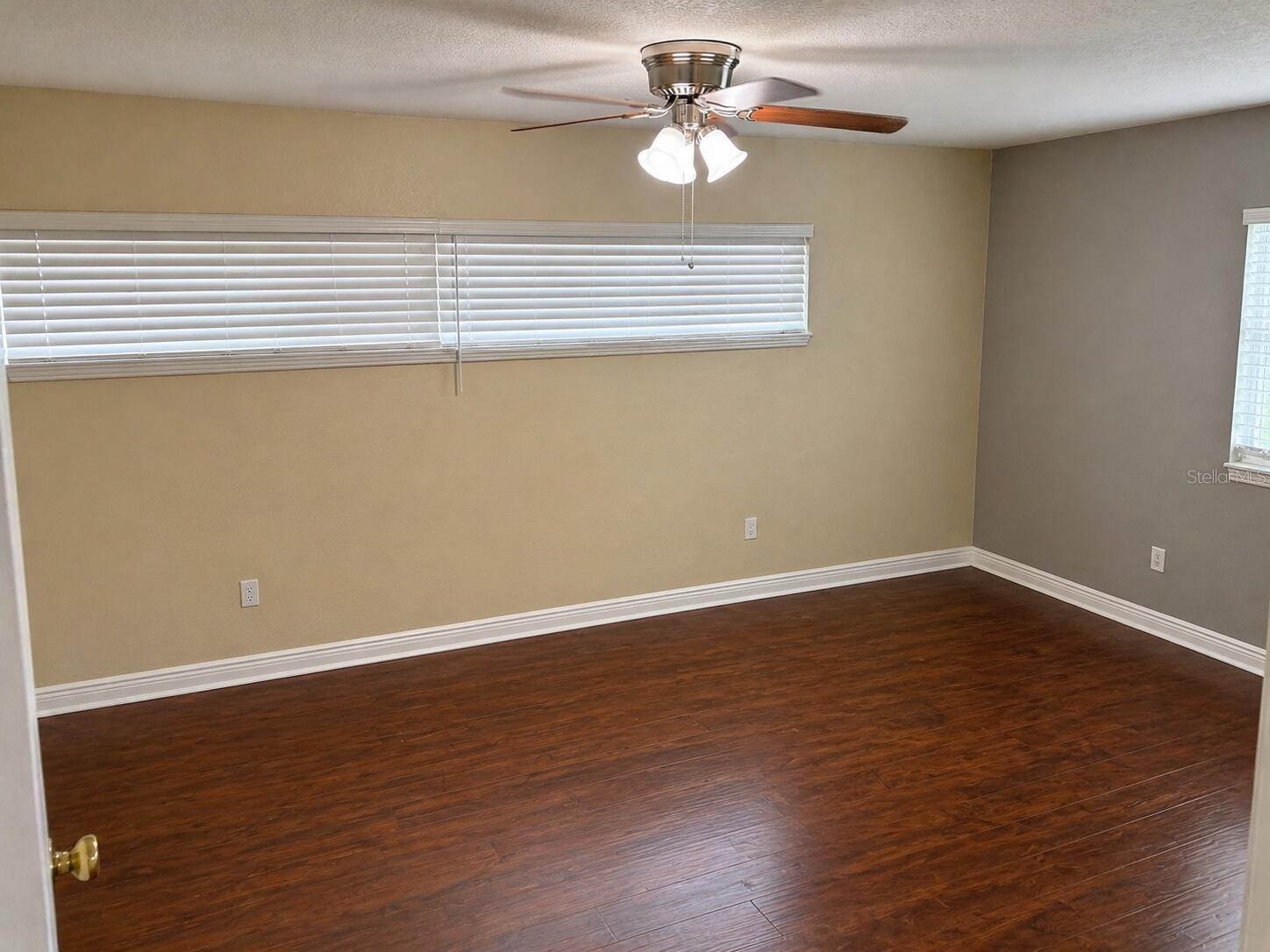 Image 11 of 55 For 8618 Grandview Drive