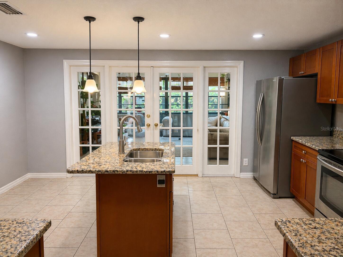 Image 9 of 55 For 8618 Grandview Drive