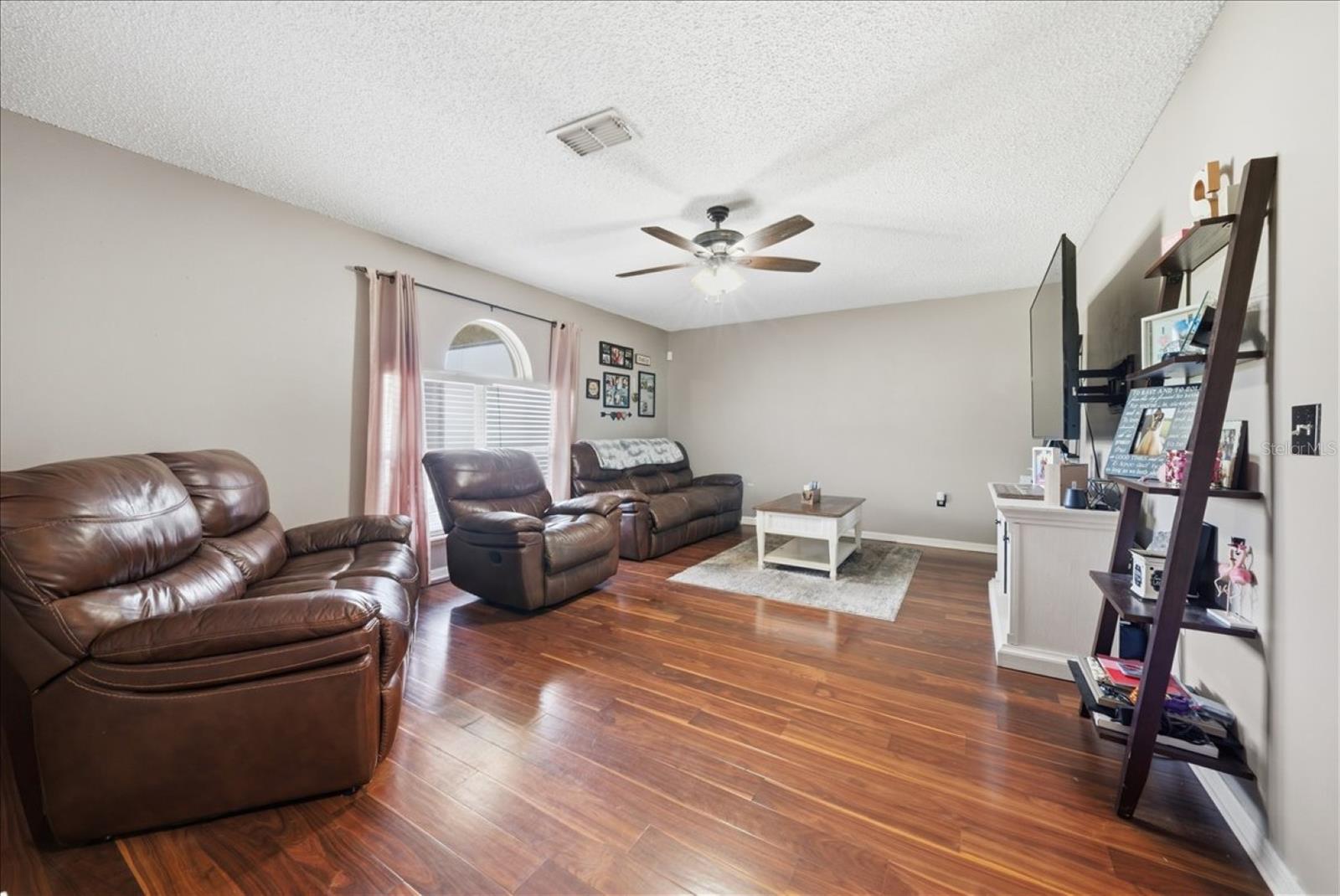 Image 11 of 32 For 1038 Macon Drive