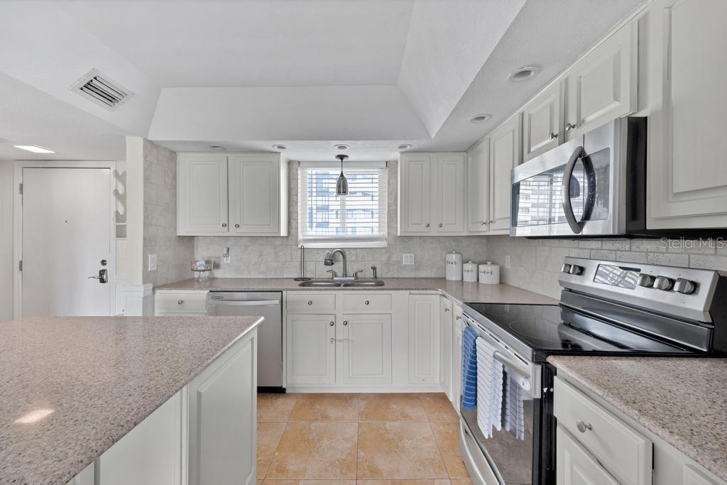 Image 7 of 38 For 3510 Ocean Shore Boulevard 203