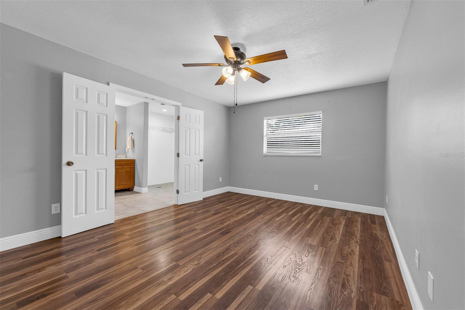 Image 18 of 43 For 8874 Aspen Ave