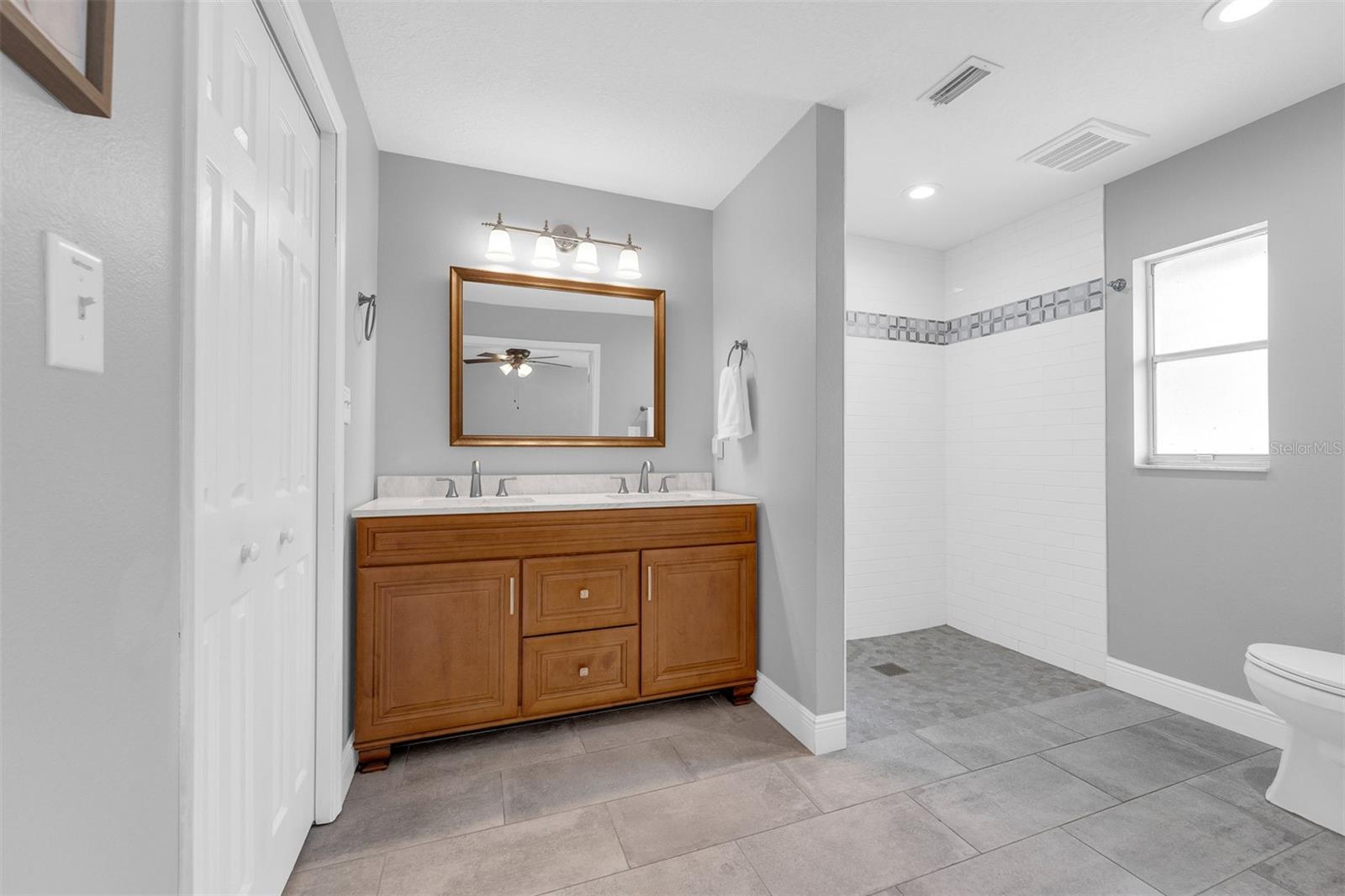 Image 20 of 43 For 8874 Aspen Ave
