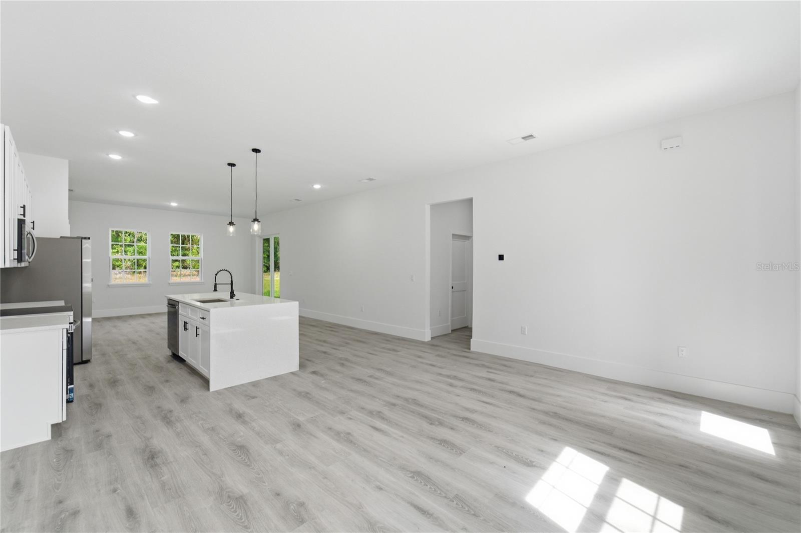Image 4 of 39 For 238 Caldwell Drive