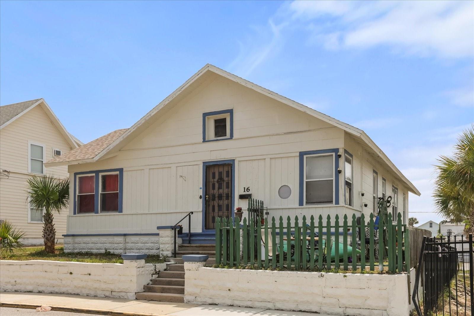Image 10 of 51 For 16 Grandview Ave