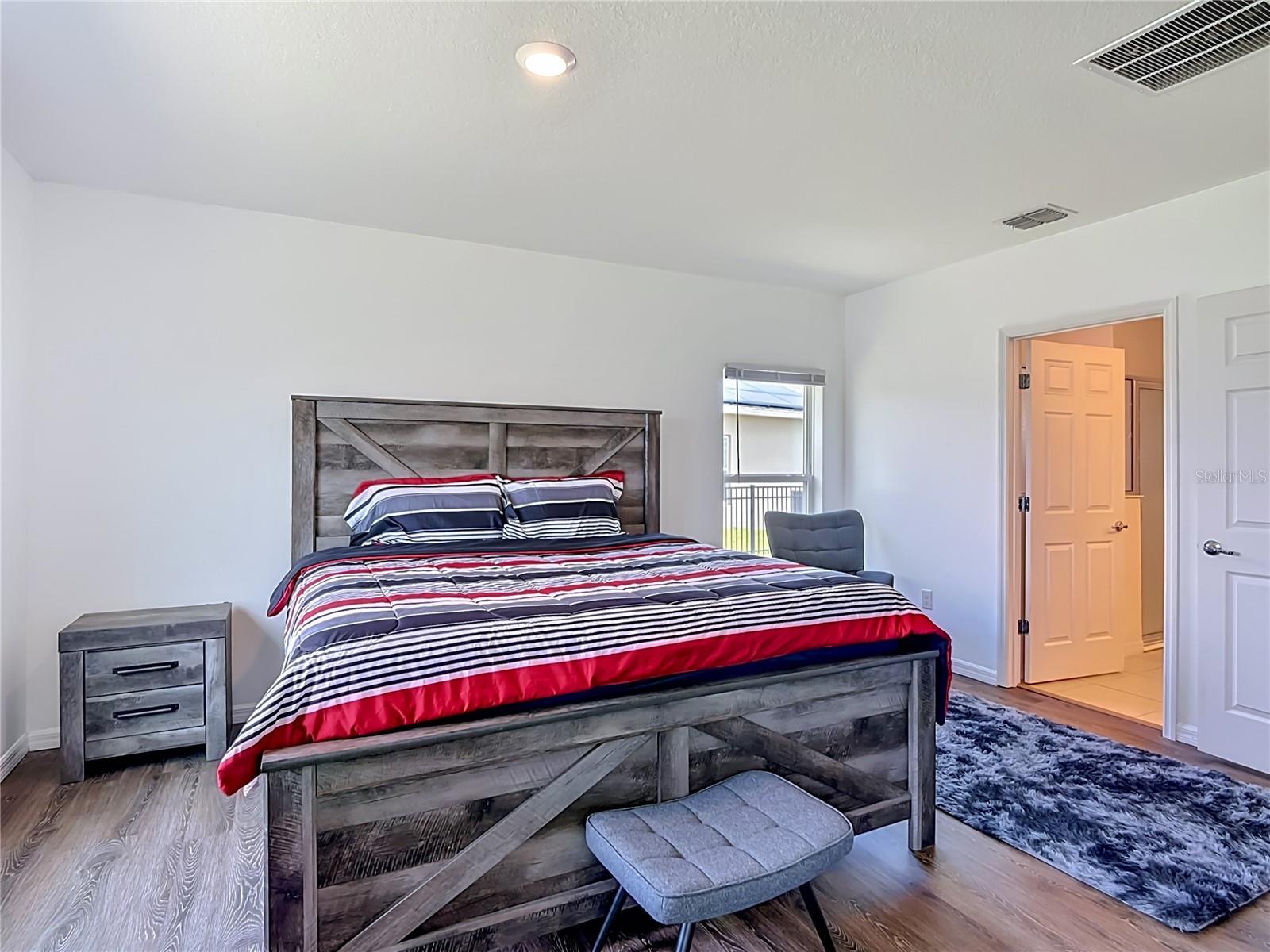 Image 16 of 56 For 417 Blue Lake Circle