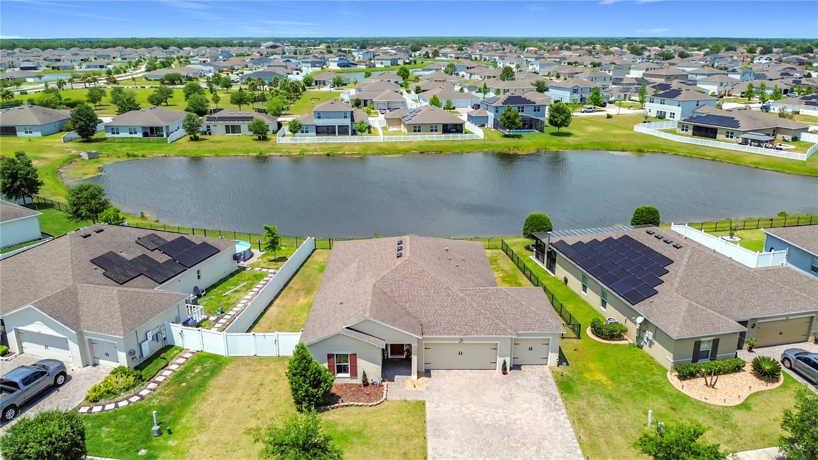 Image 41 of 56 For 417 Blue Lake Circle