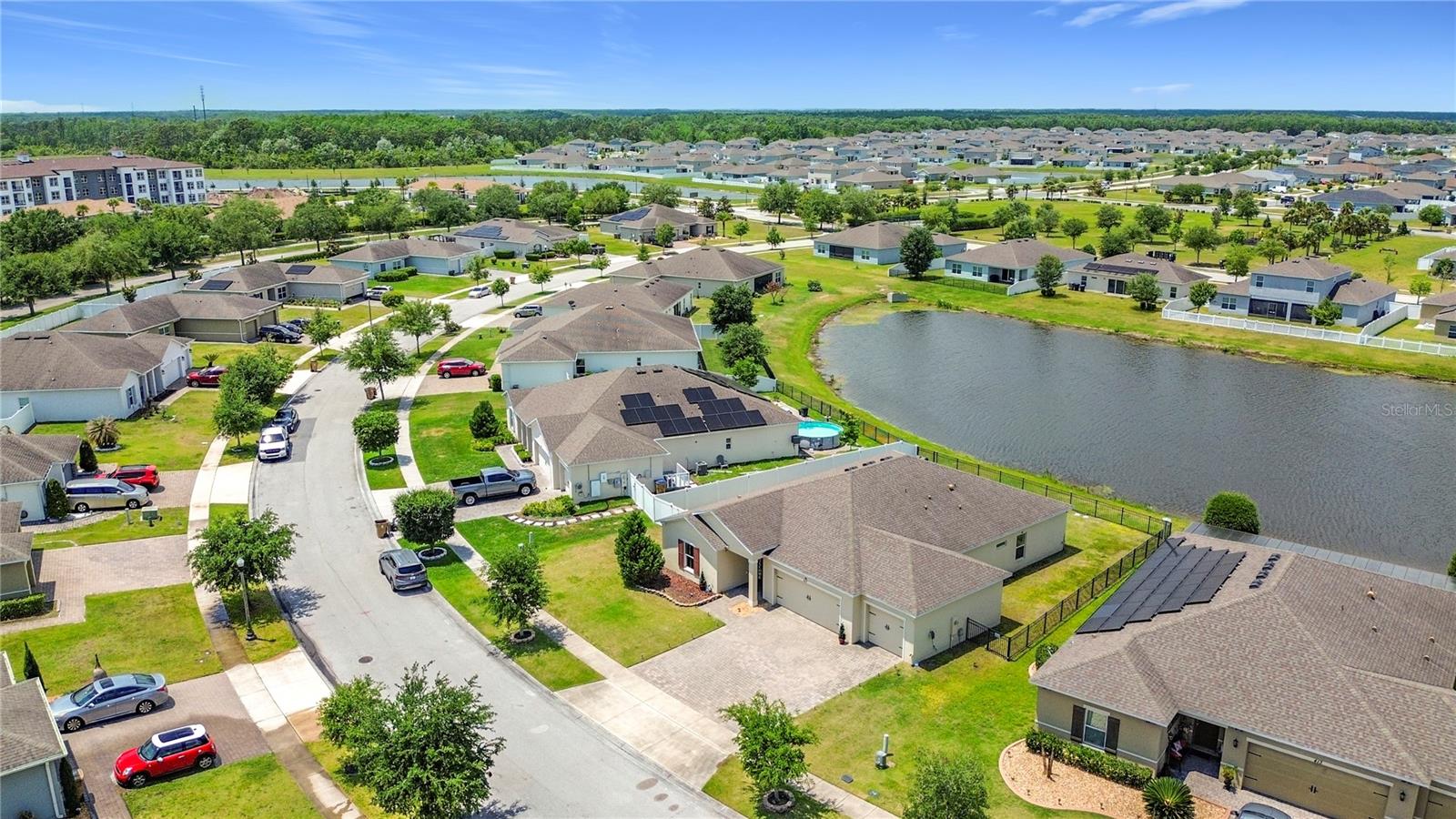 Image 43 of 56 For 417 Blue Lake Circle