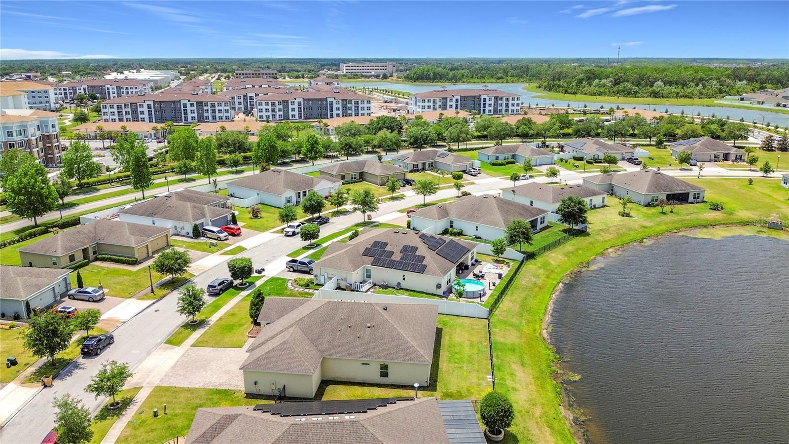 Image 52 of 56 For 417 Blue Lake Circle