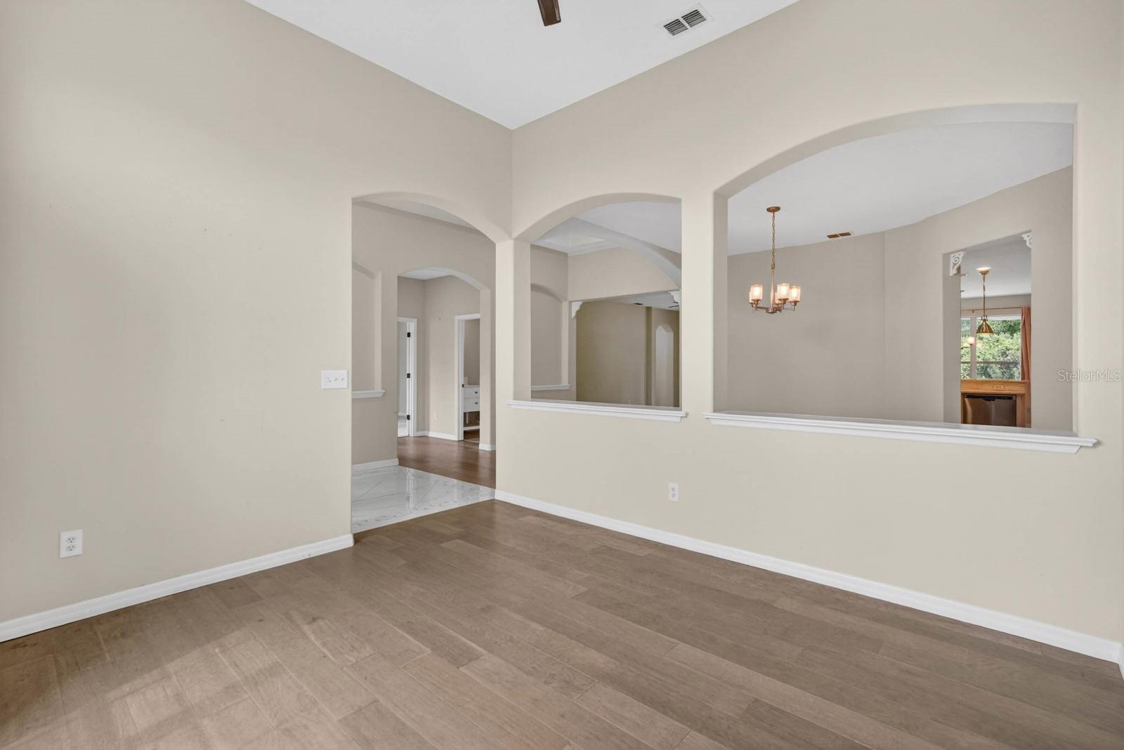 Image 7 of 46 For 20 Rybar Lane