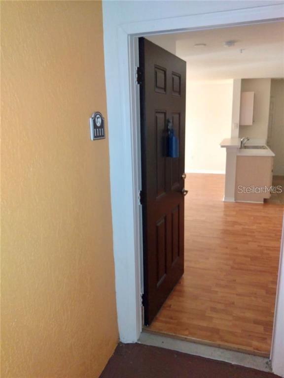 Image 2 of 15 For 5447 Vineland Road 1111