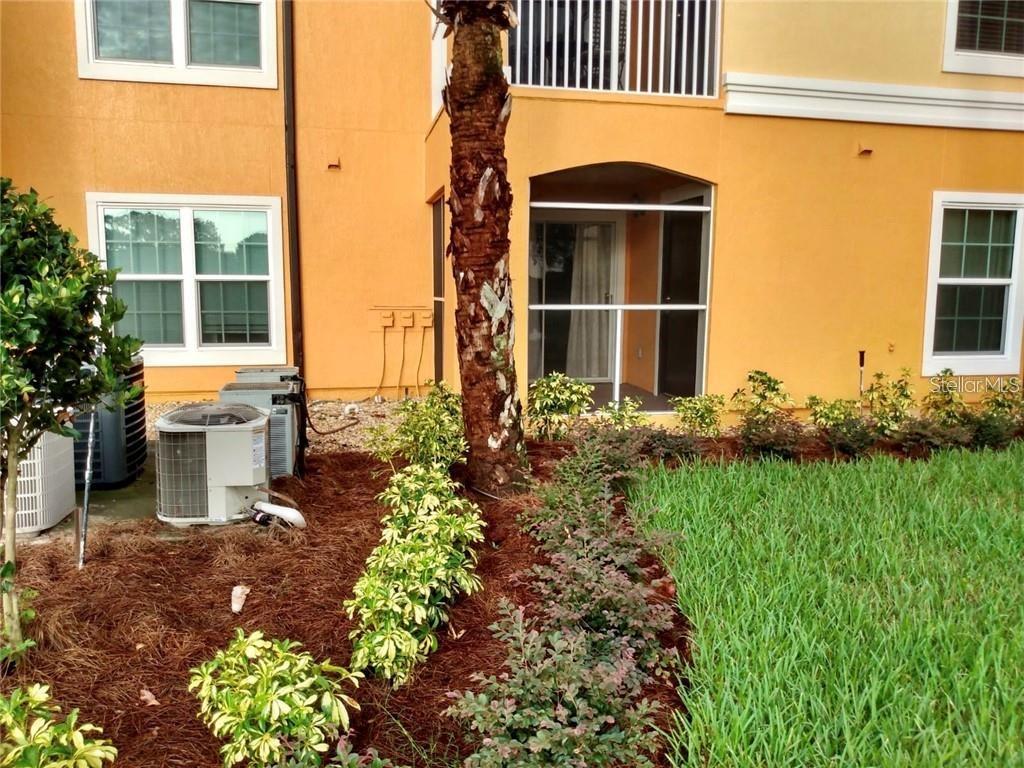 Image 7 of 15 For 5447 Vineland Road 1111