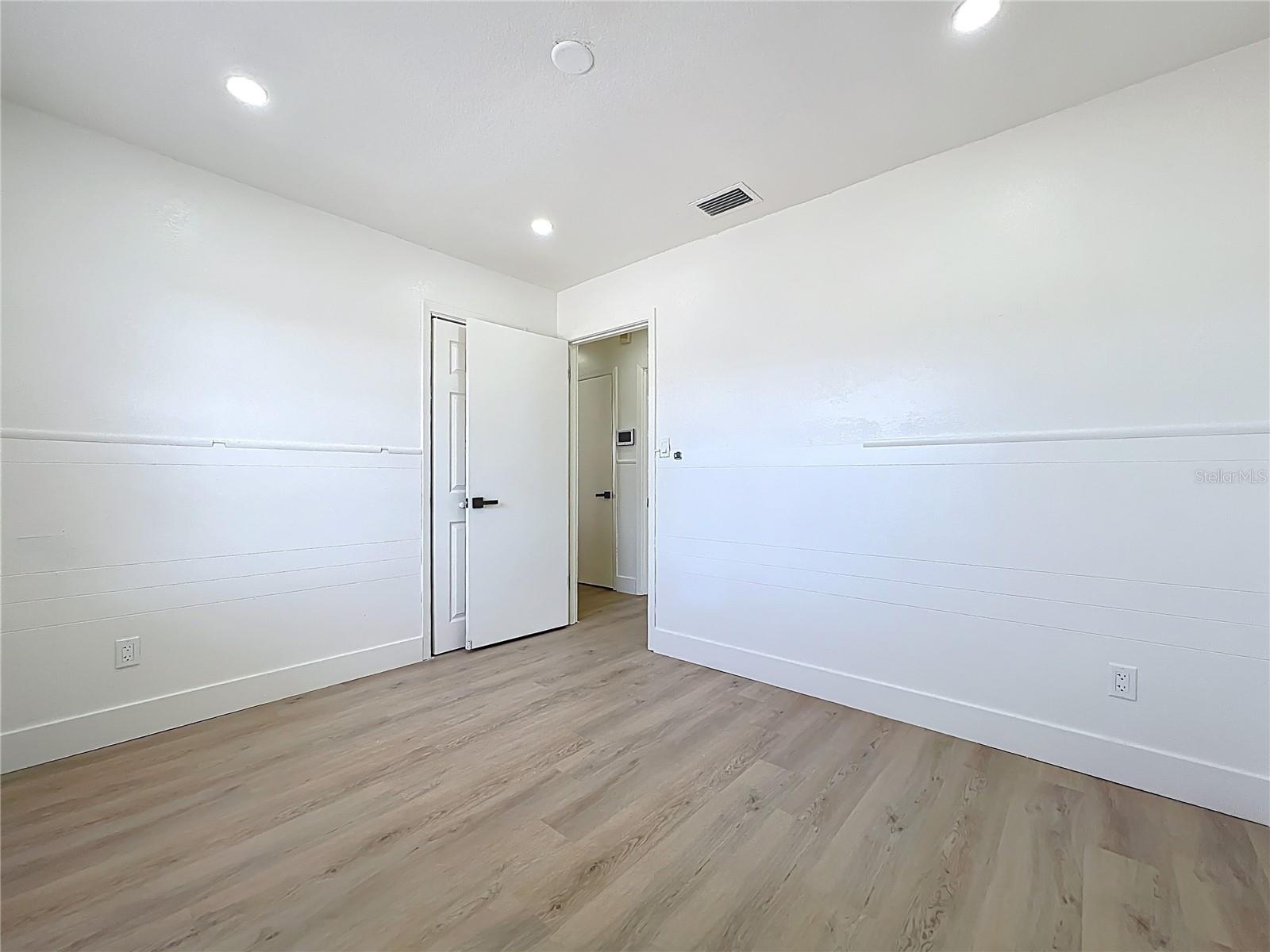 Image 18 of 44 For 3463 Arnel Drive