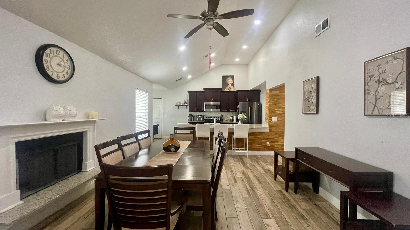 Image 10 of 56 For 1044 Nin Street