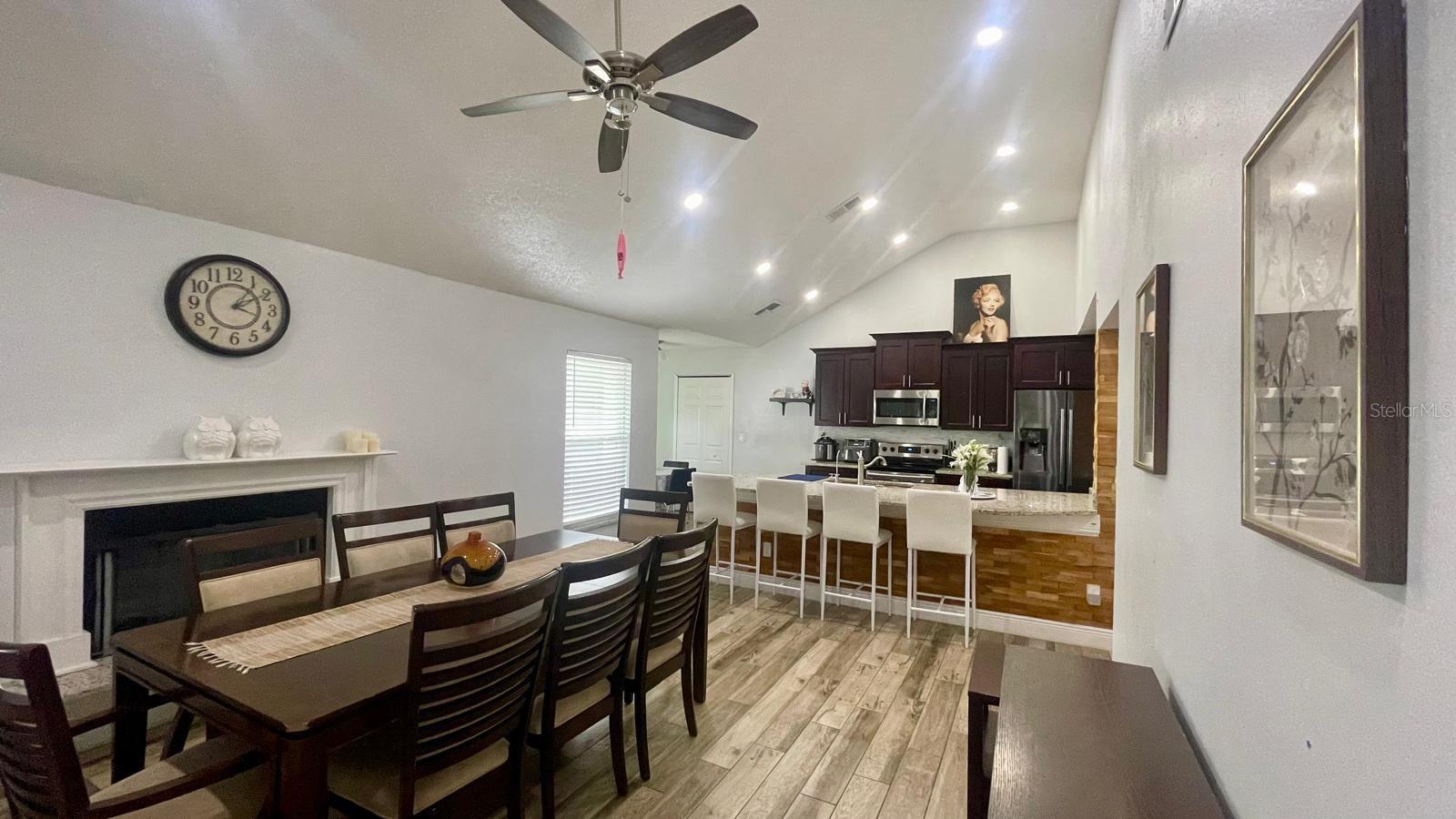 Image 11 of 56 For 1044 Nin Street