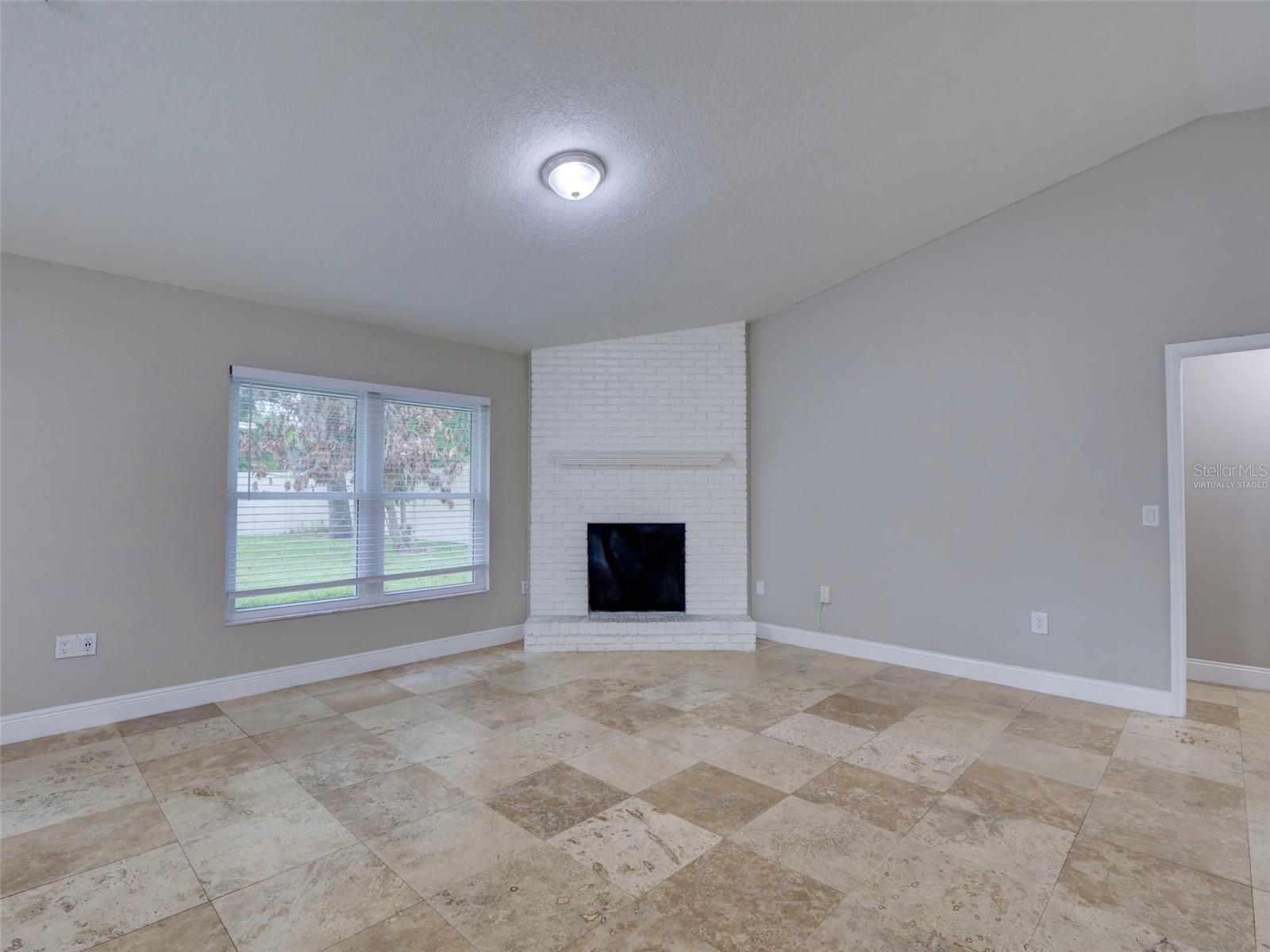 Image 13 of 45 For 866 Buttonwood Lane