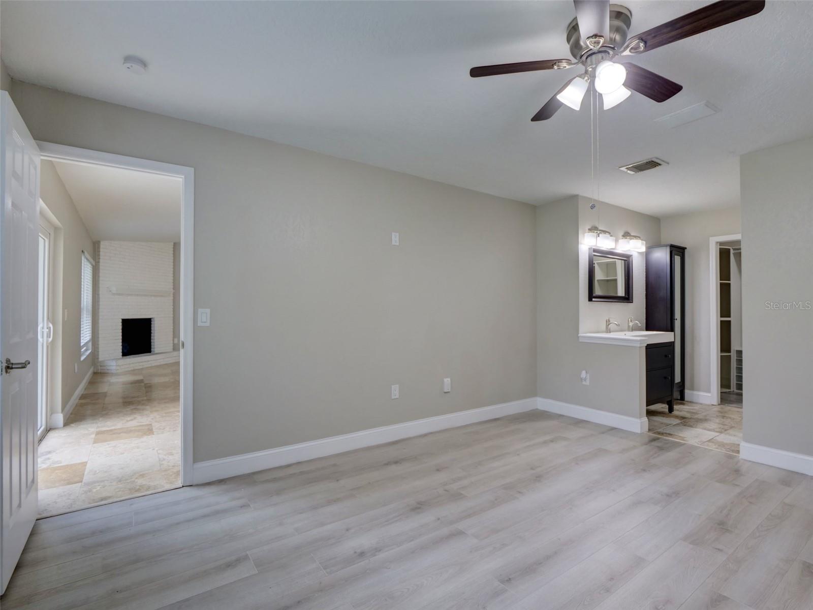 Image 21 of 45 For 866 Buttonwood Lane