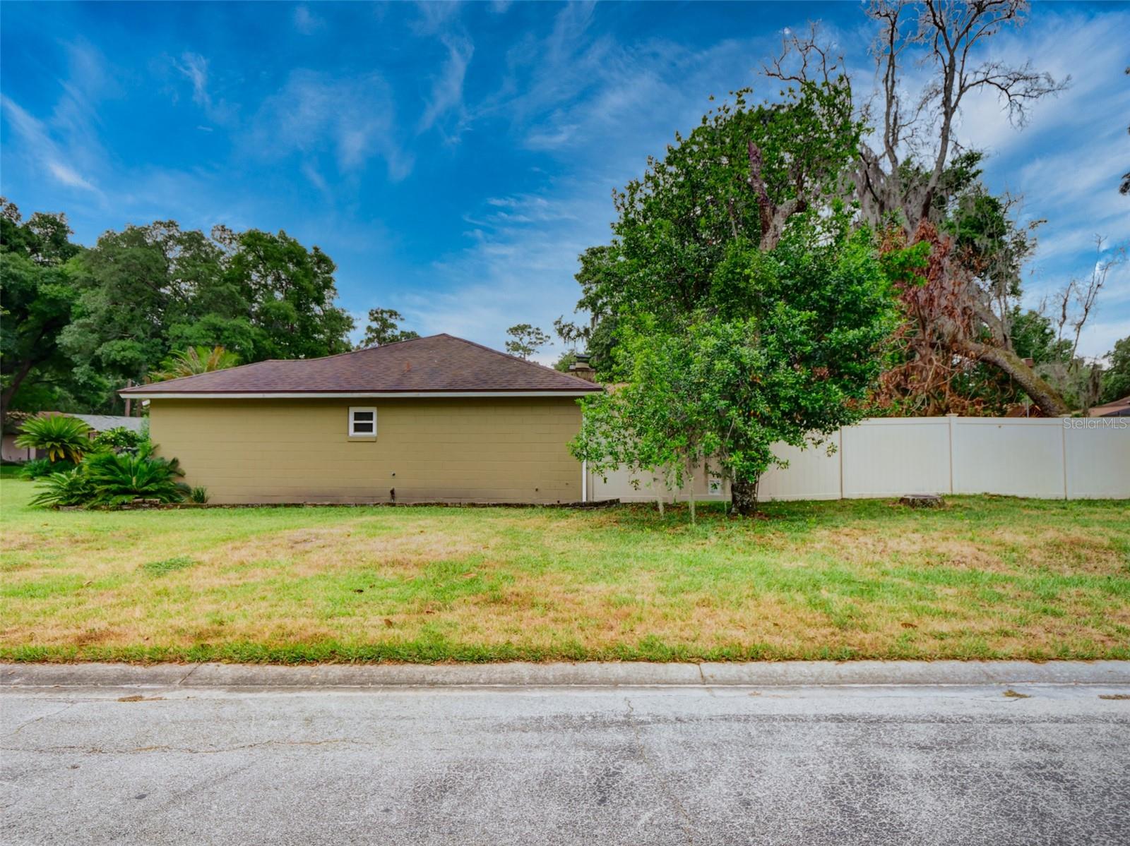 Image 40 of 45 For 866 Buttonwood Lane