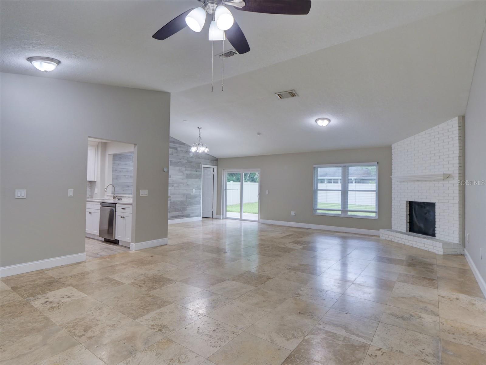 Image 7 of 45 For 866 Buttonwood Lane