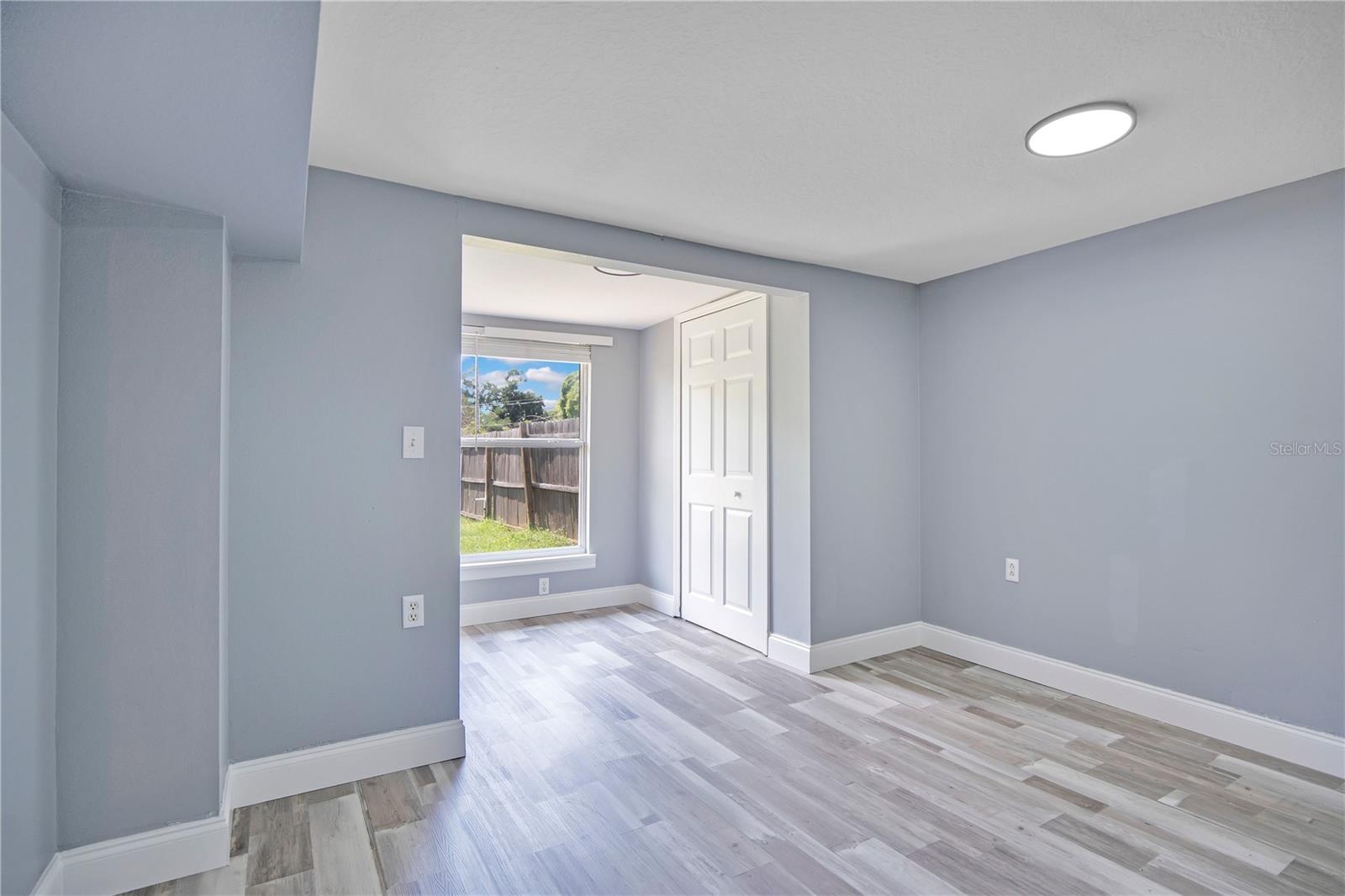 Image 14 of 27 For 334 Mandrake Street