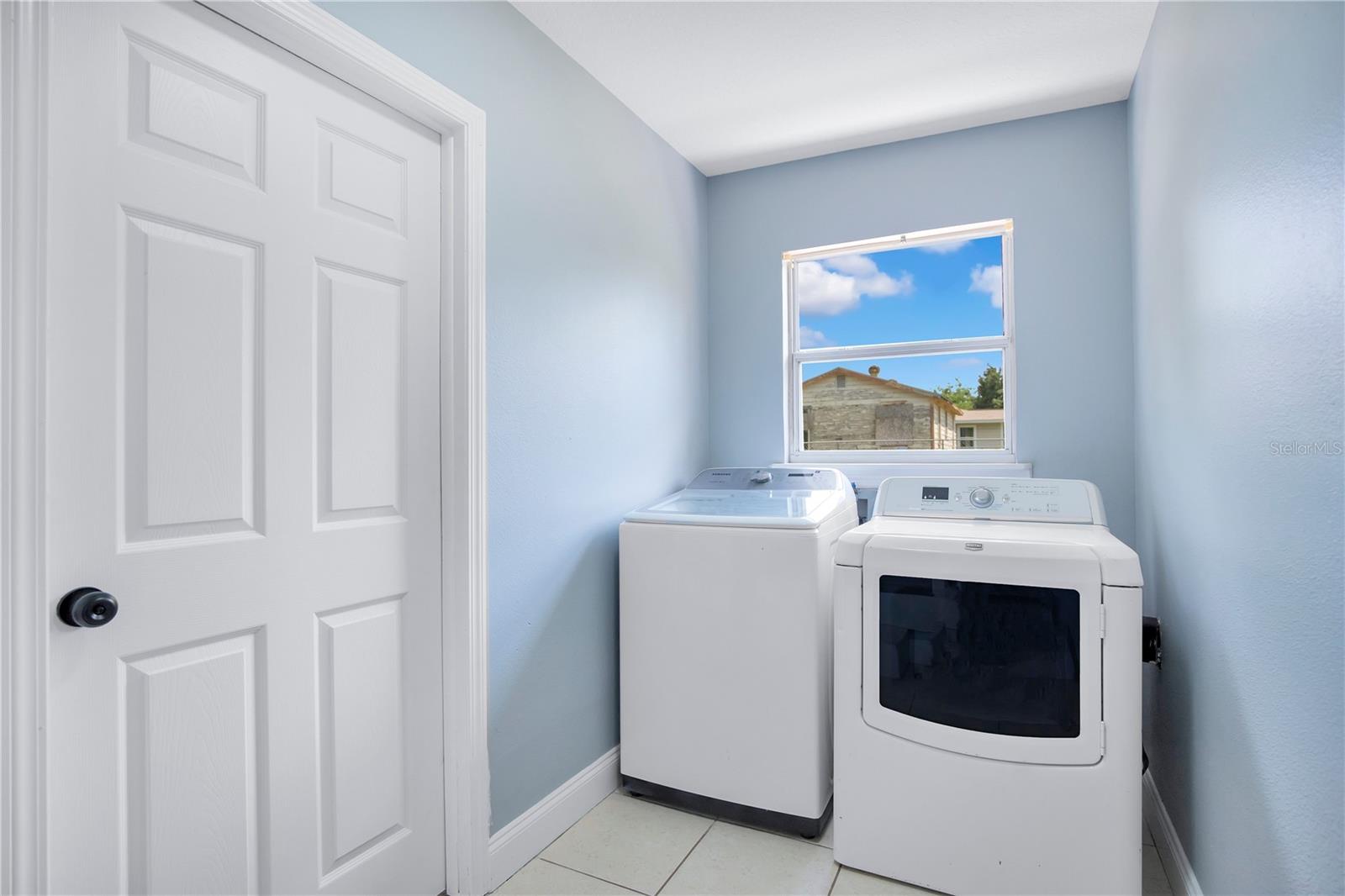 Image 17 of 27 For 334 Mandrake Street