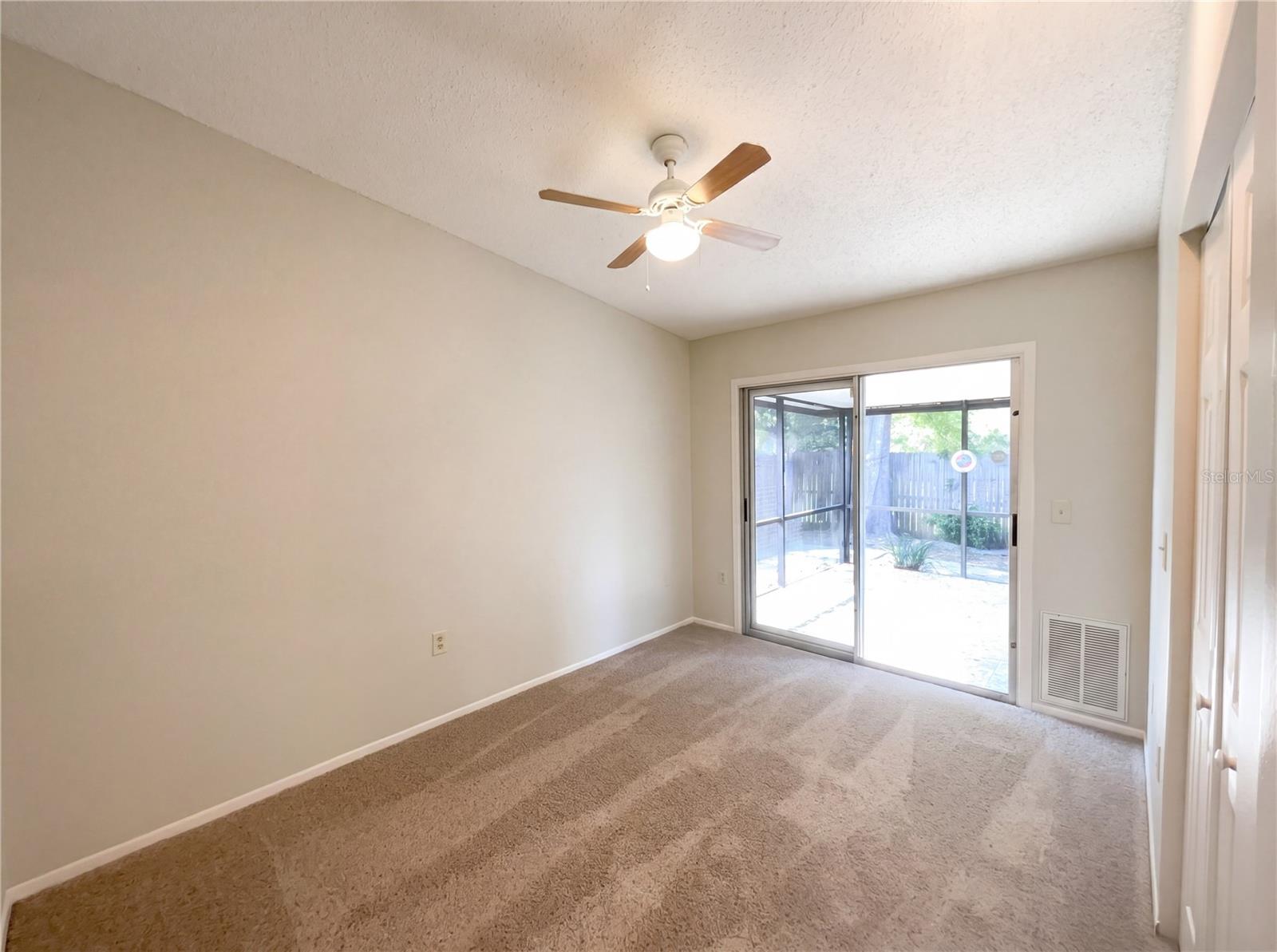 Image 11 of 22 For 1015 Westside Drive