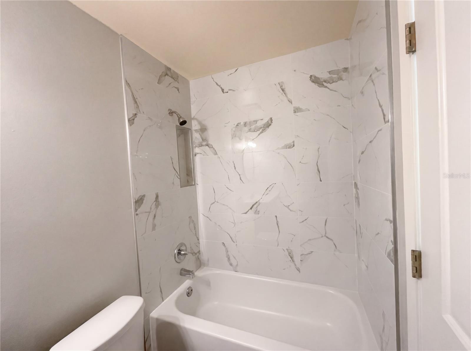Image 14 of 22 For 1015 Westside Drive