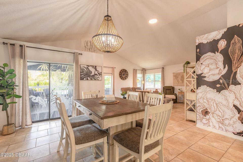 Image 11 of 41 For 1077 George Anderson Street