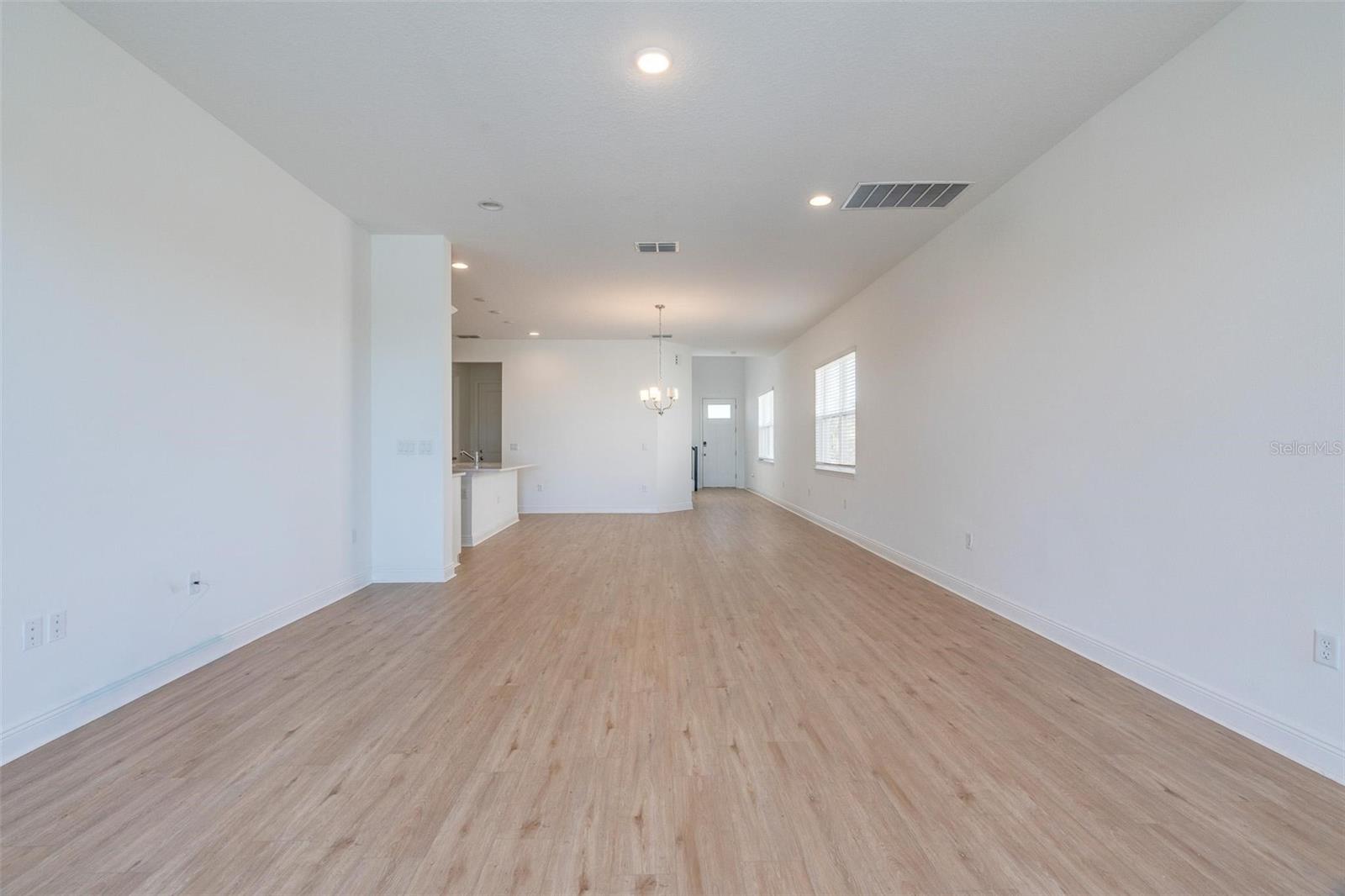 Image 22 of 53 For 15723 Vetta Drive