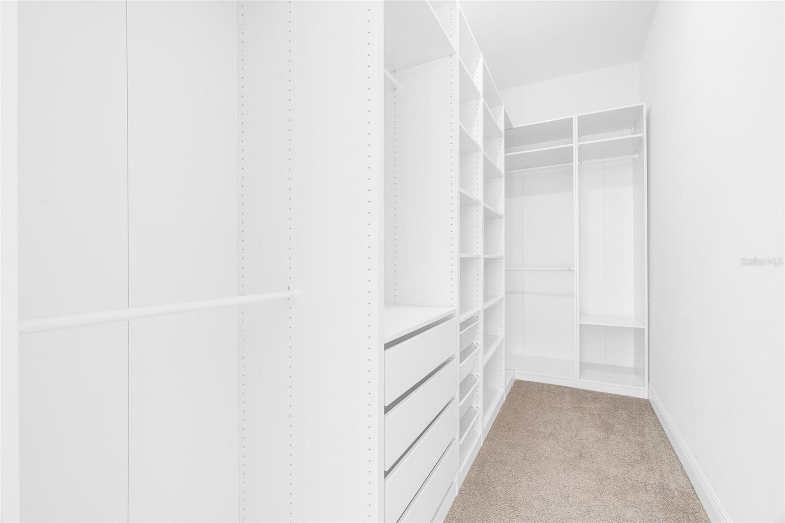 Image 35 of 53 For 15723 Vetta Drive
