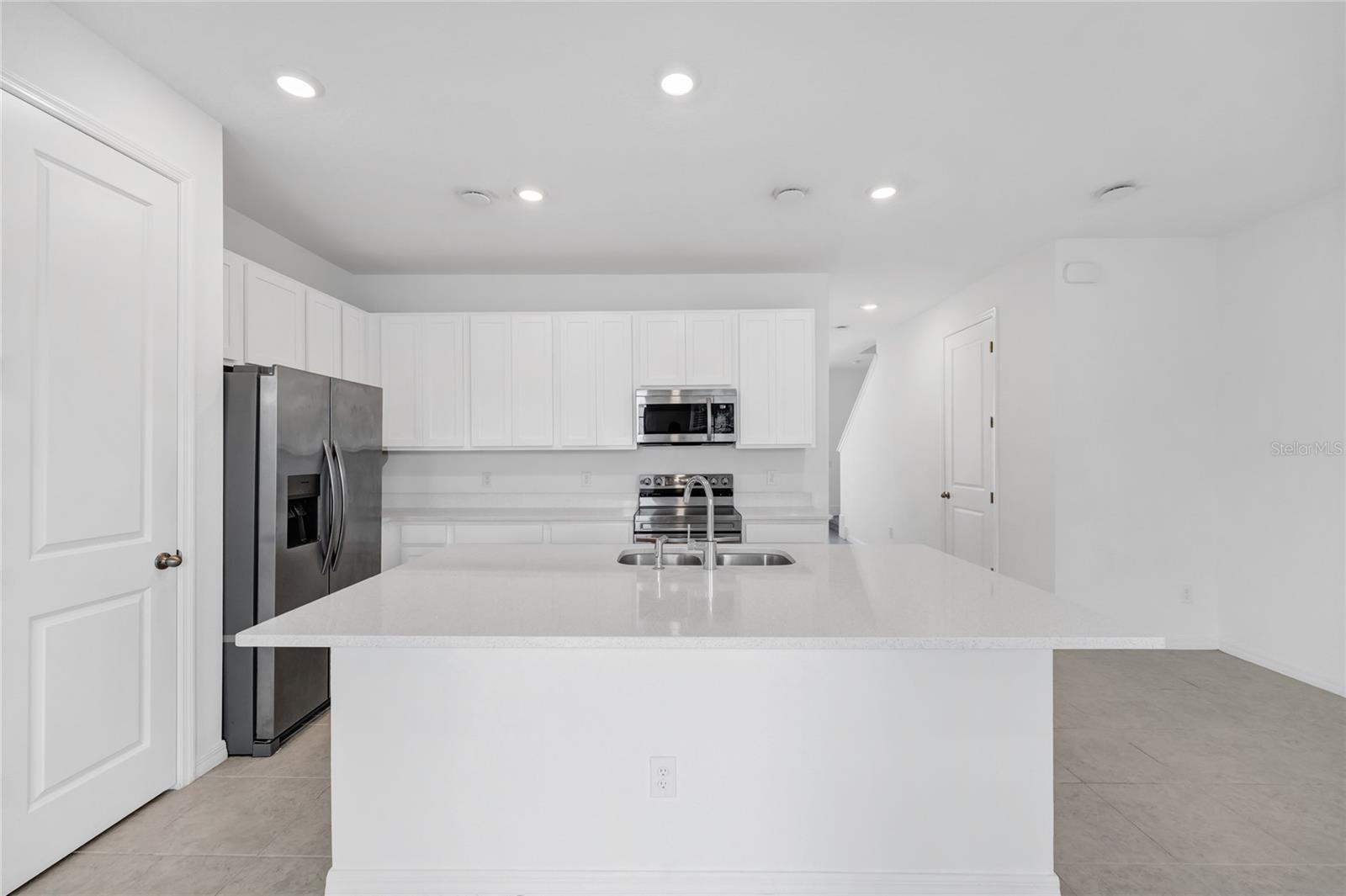 Image 11 of 61 For 763 Longboat Drive