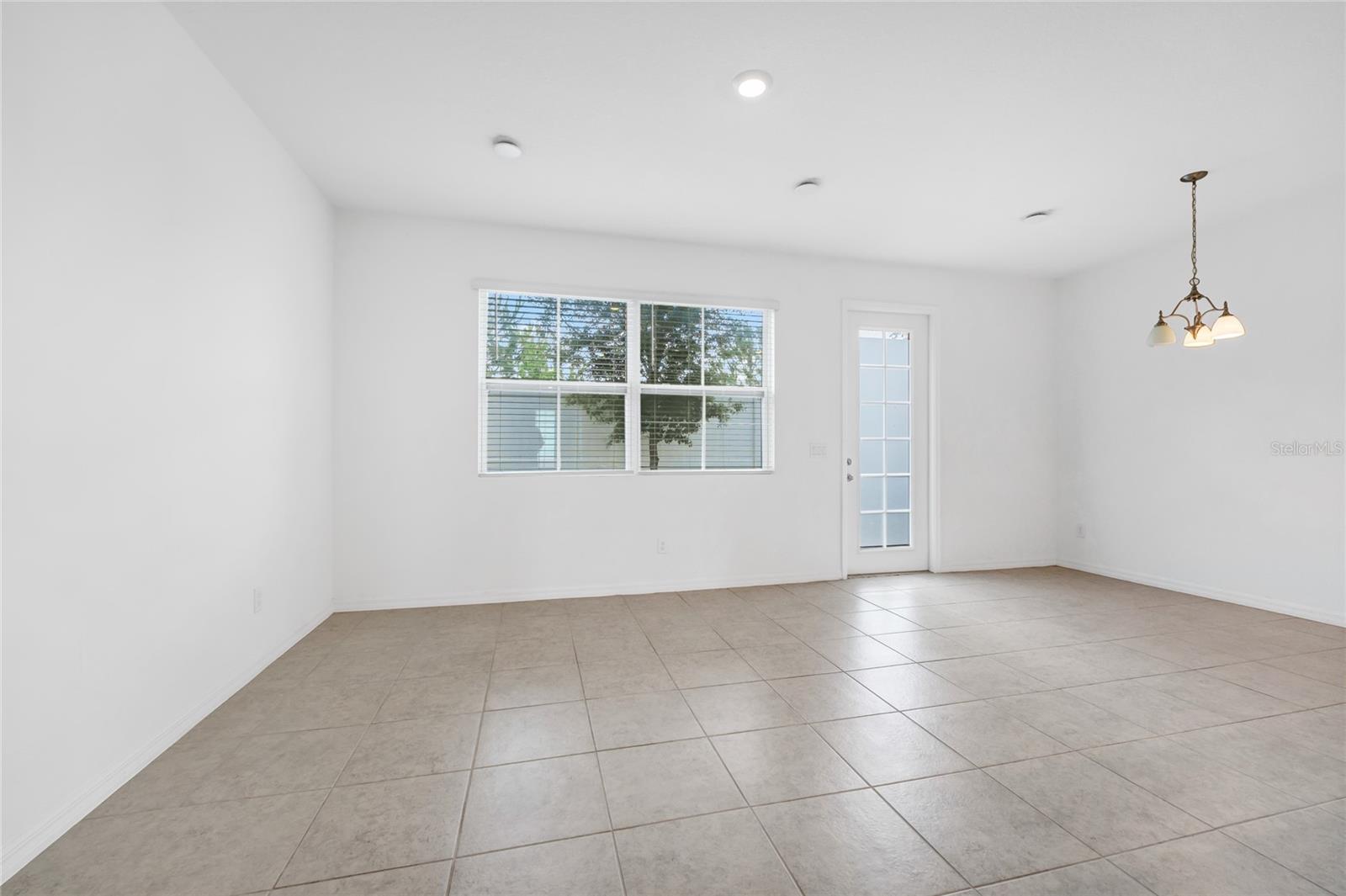 Image 14 of 61 For 763 Longboat Drive