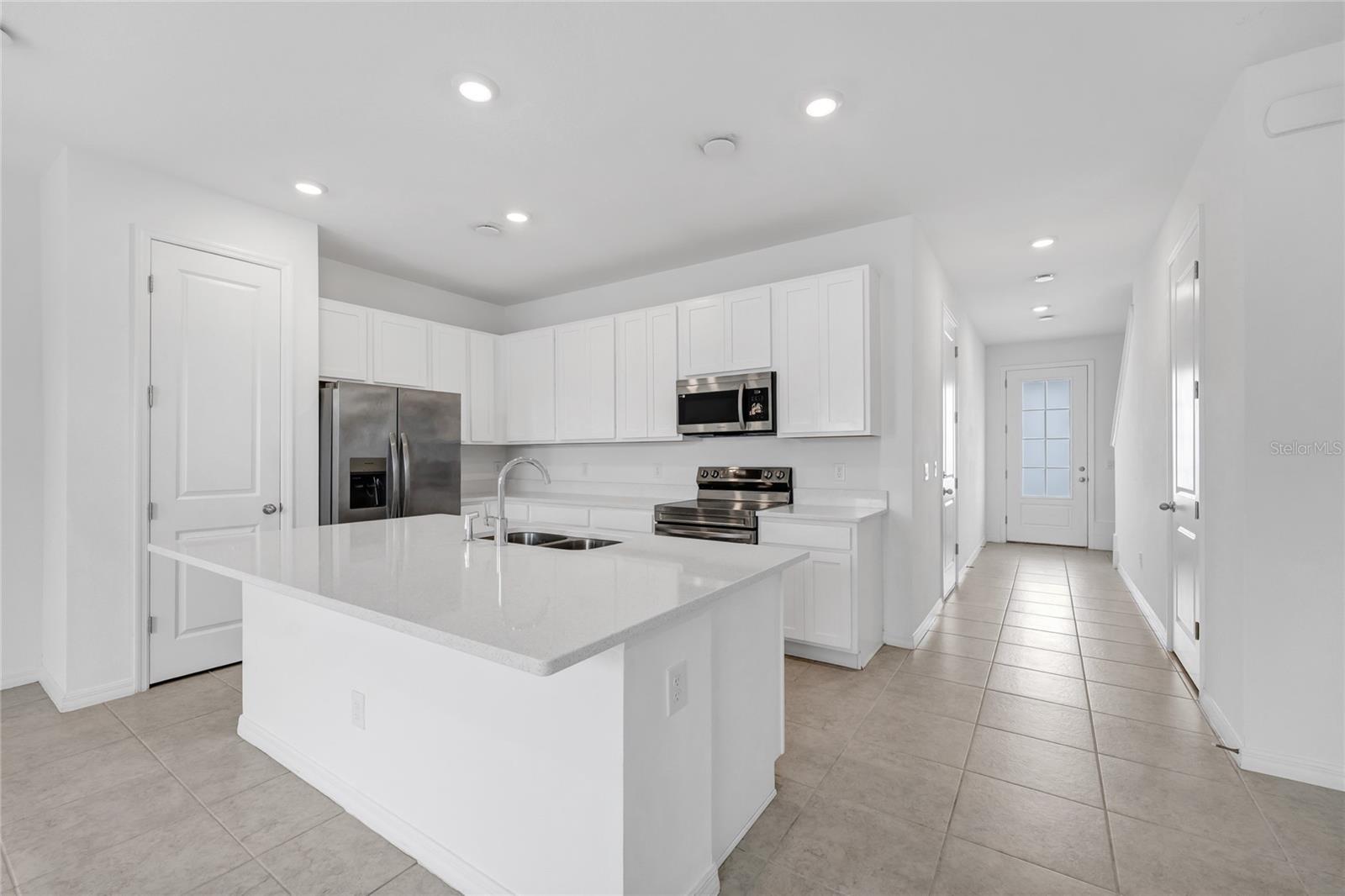 Image 16 of 61 For 763 Longboat Drive